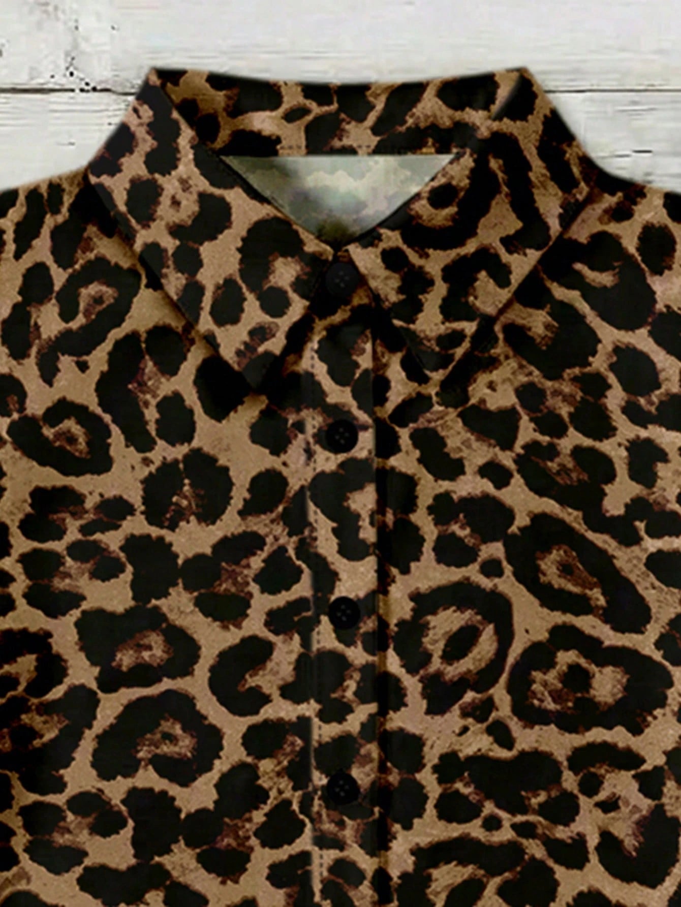 EMERY ROSE Mother's Day Vacation Style Plus Size Women's Loose Fit V-Neck Double Ruffle Cap Sleeve Leopard Print Shirt, Suitable For Summer