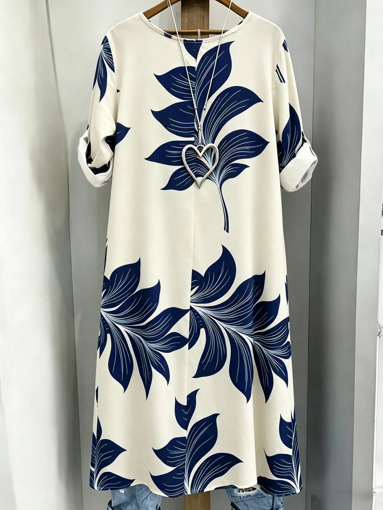 EMERY ROSE Plus-Size Women Shirt,Navy Blue Floral Print Round Neck Adjustable Long-Sleeve Shirt,Boho Summer Vacation Holiday Casual Minimalist Resort Beachwear