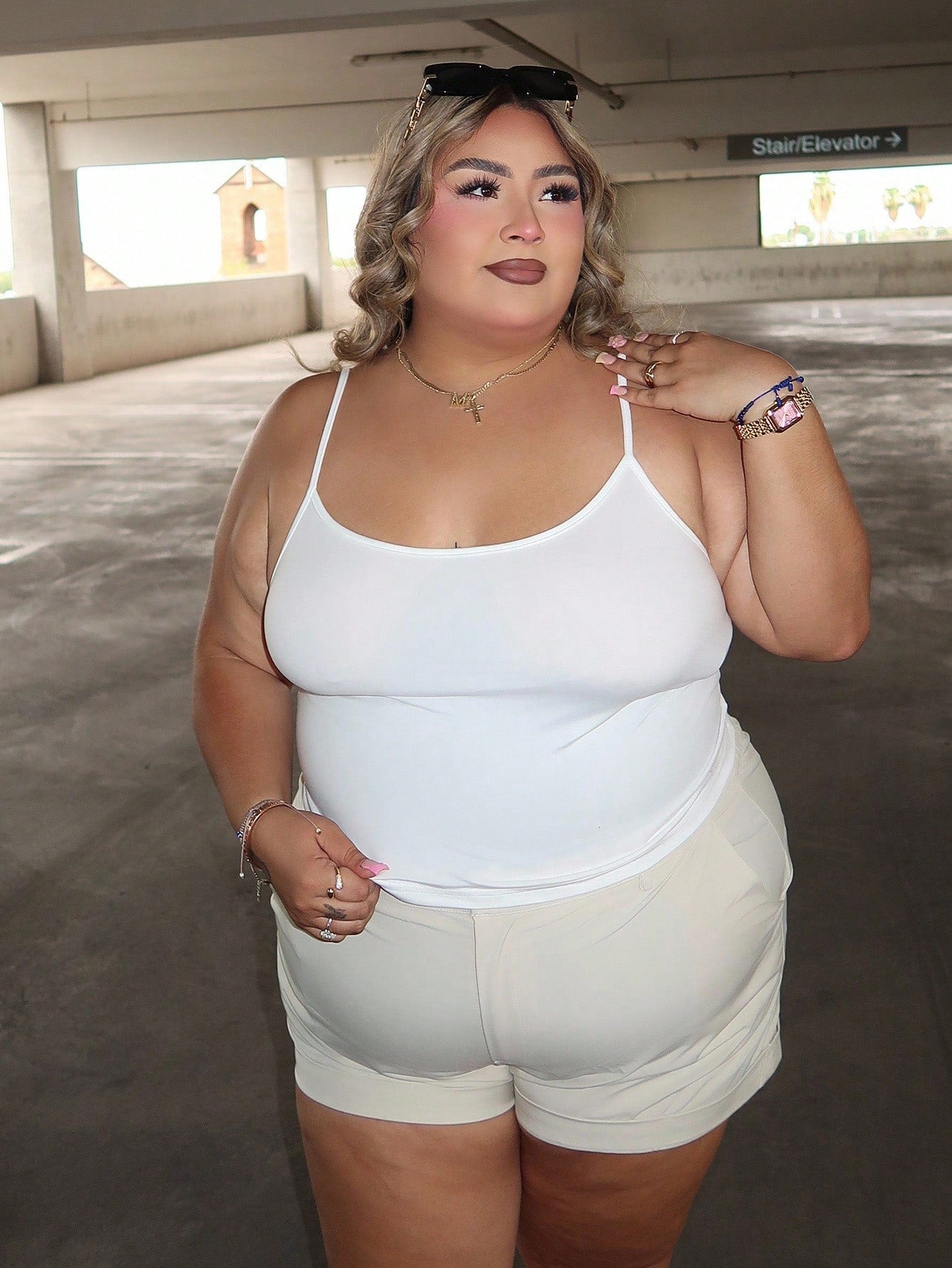 Enliva Melanieangelese Casual White Cropped Cami Tank Top, Fitted Plus Size Women Summer Spaghetti Strap And Tank Back To School, For Apple Rounded Body Shape