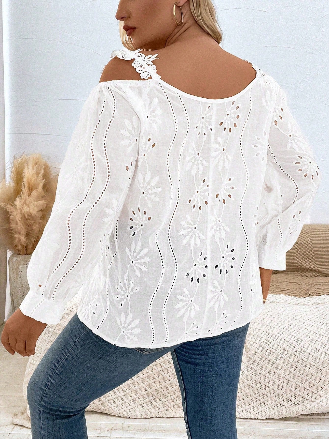 Essnce Plus Size Women's Cold Shoulder Blouse