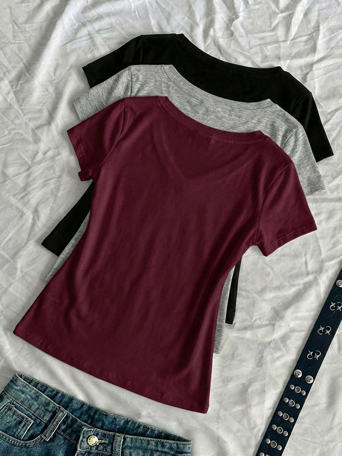 EZwear 3pcs Women's Summer V-Neck Fitted T-Shirts, Punk Subculture Anime Solid Color Basic V-Neck Short Sleeve Slim Fit T-Shirts
