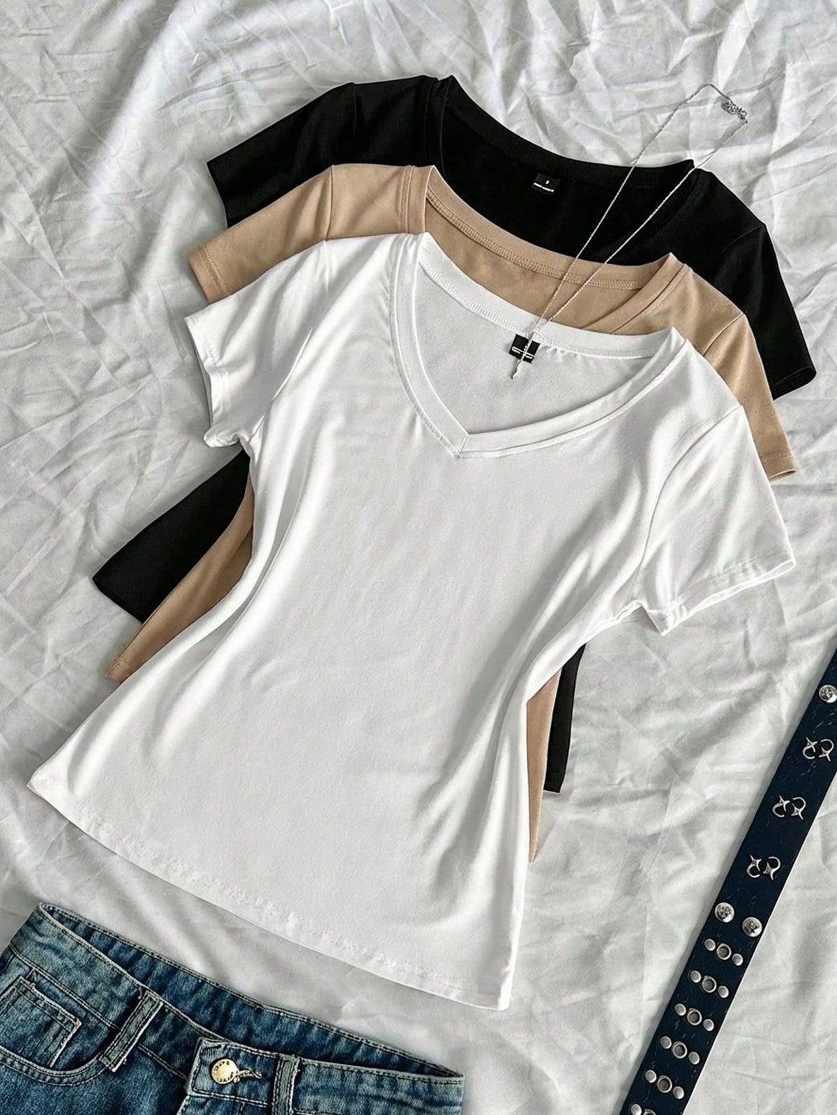 EZwear 3pcs Women's Summer V-Neck Fitted T-Shirts, Punk Subculture Anime Solid Color Basic V-Neck Short Sleeve Slim Fit T-Shirts