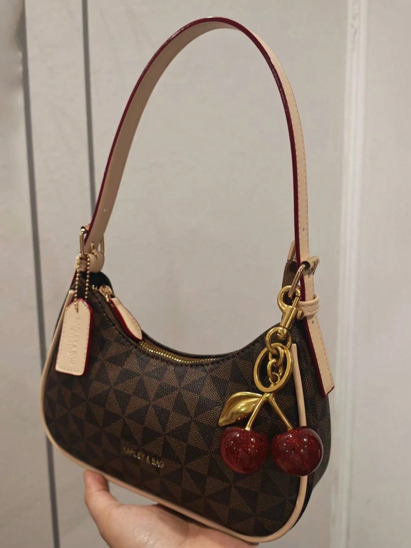 Fashion Crescent Shoulder Bag, Y2K Underarm Bag, Classic Plaid Shoulder Bag, Women's Fashion Handbag, Cherry Pendant Decor, Leather-Feel Crossbody Bag