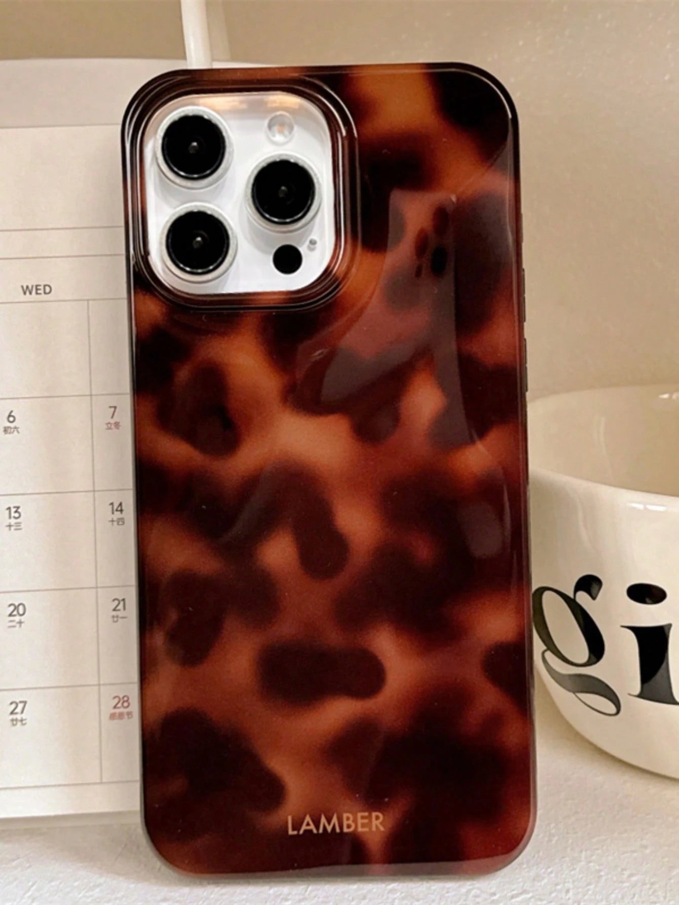 Fashionable Amber Leopard Gradient Protective Phone Case, Compatible With IPhone 17 Pro Max, 17 Pro, 17 Air, 17, 16, 15, 14, 13, 12, 11 Pro Max, Gradient Shock-Proof Protective Case