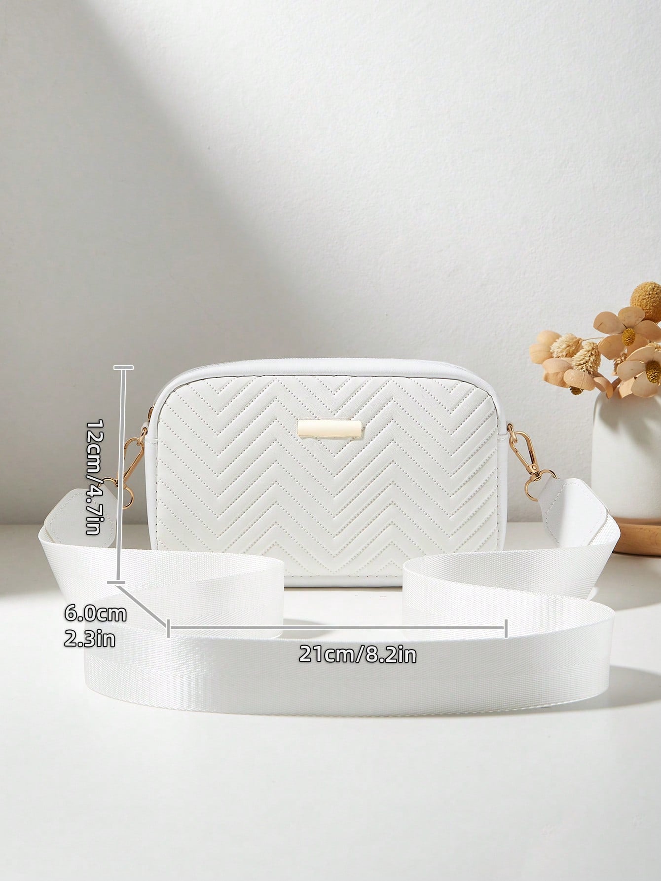 Fashionable & Minimalist Girls' Comfortable Coin Purse Crossbody Bag, Detachable Strap, Quality Feel, Exquisite Metal Decoration, Classic Design, Niche & Versatile