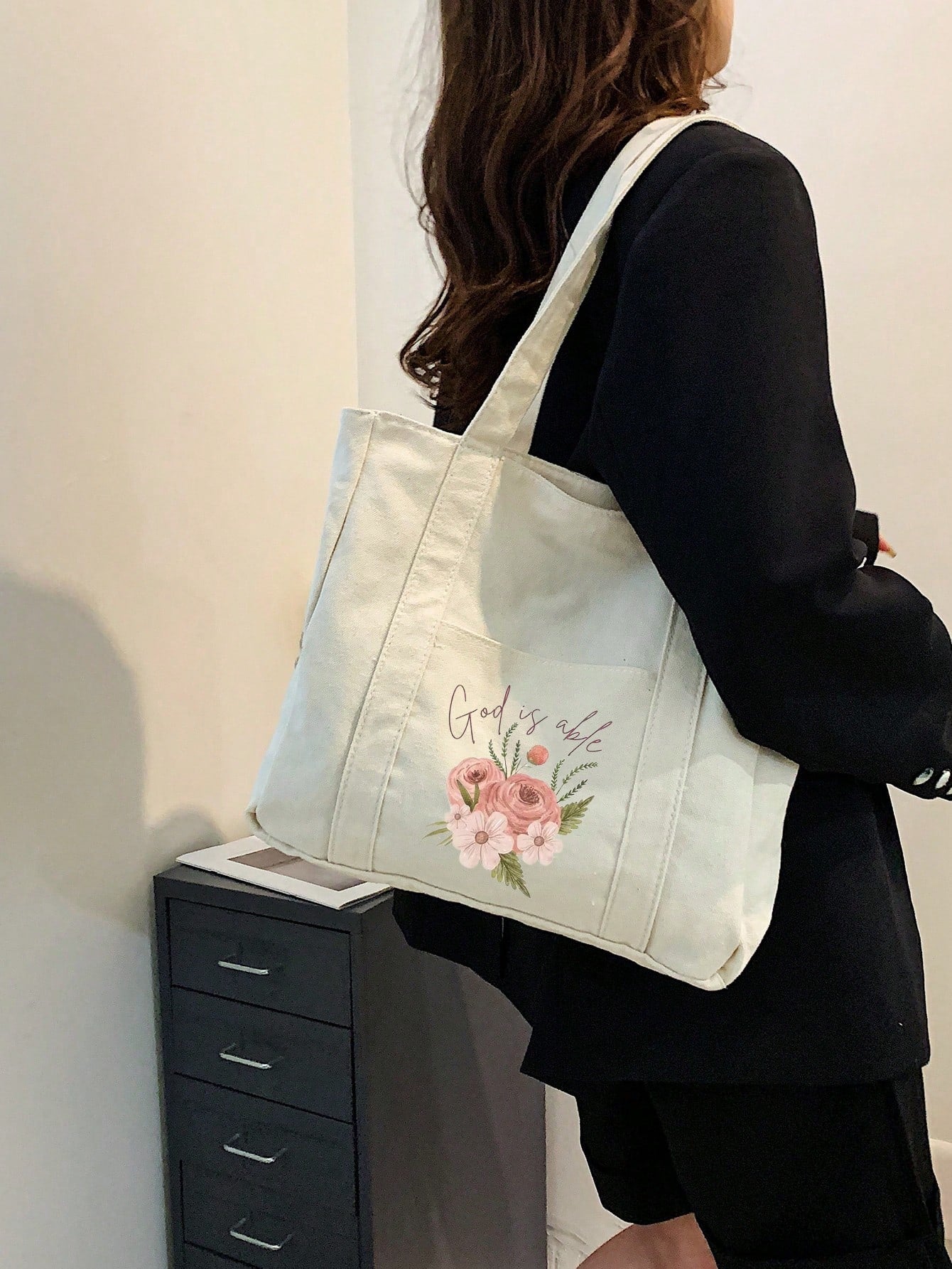 Fashionable Semi-Circle Beige Women's Handbag, Decorated With Letters, Flowers, Jesus Patterns And Pockets, Minimalist Christian Printed Shoulder Bag, Minimalist Tote Bag, Beige Casual Style, Backpack