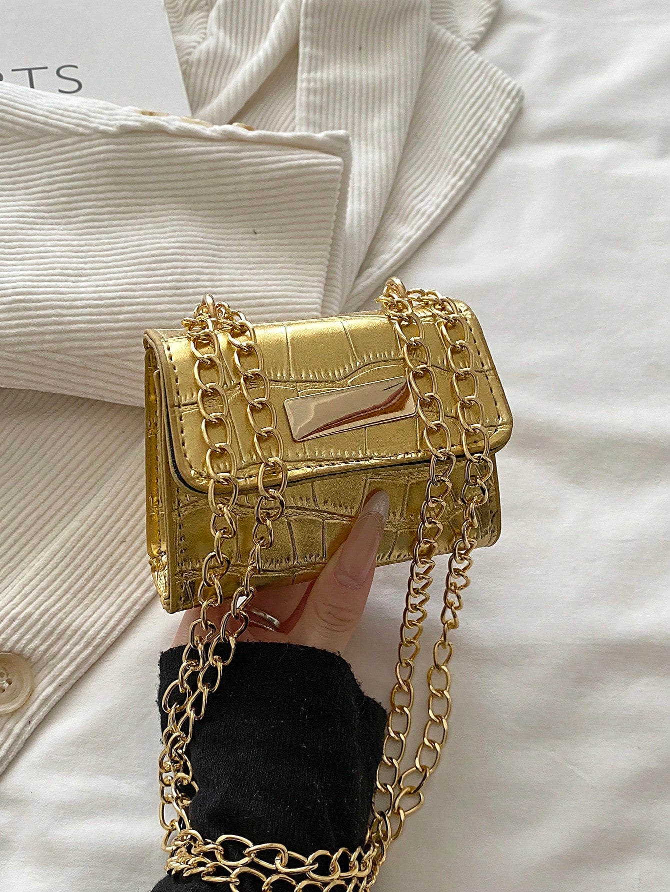 Fashionable Ultra Mini Crocodile Embossed Flap Shoulder Bag, Crossbody Bag, Metal Hardware Decoration, Metal Chain Strap, Suitable For Women Shopping, Dating, Gifts And Daily Use