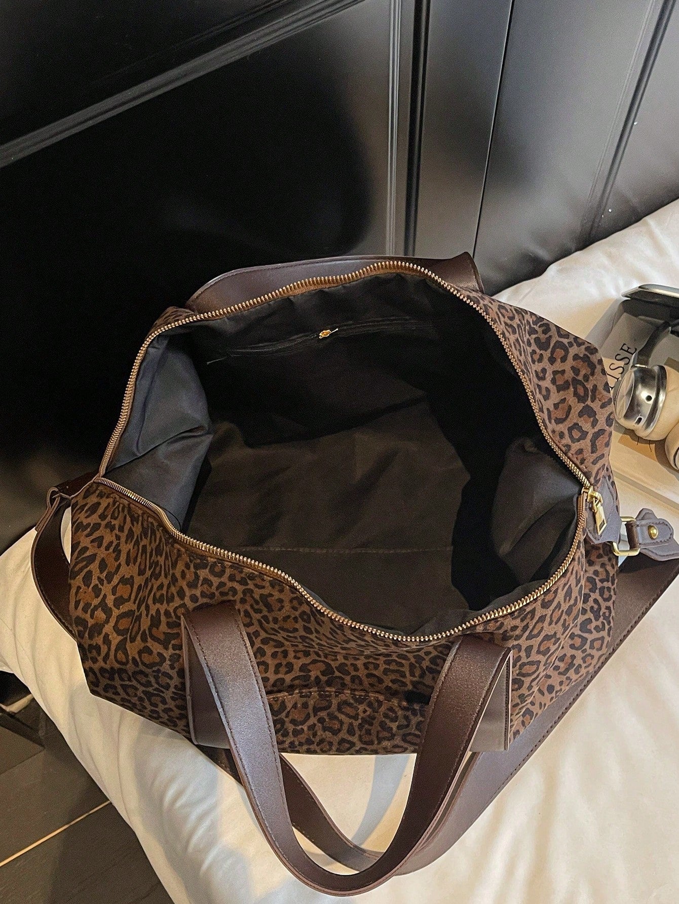 Fashionable Velvet Leopard Print Leather Handbag, Large Capacity, Travel Bag, Gym Bag, Duffle Bag, Portable, Lightweight, Durable, Stylish, For Home