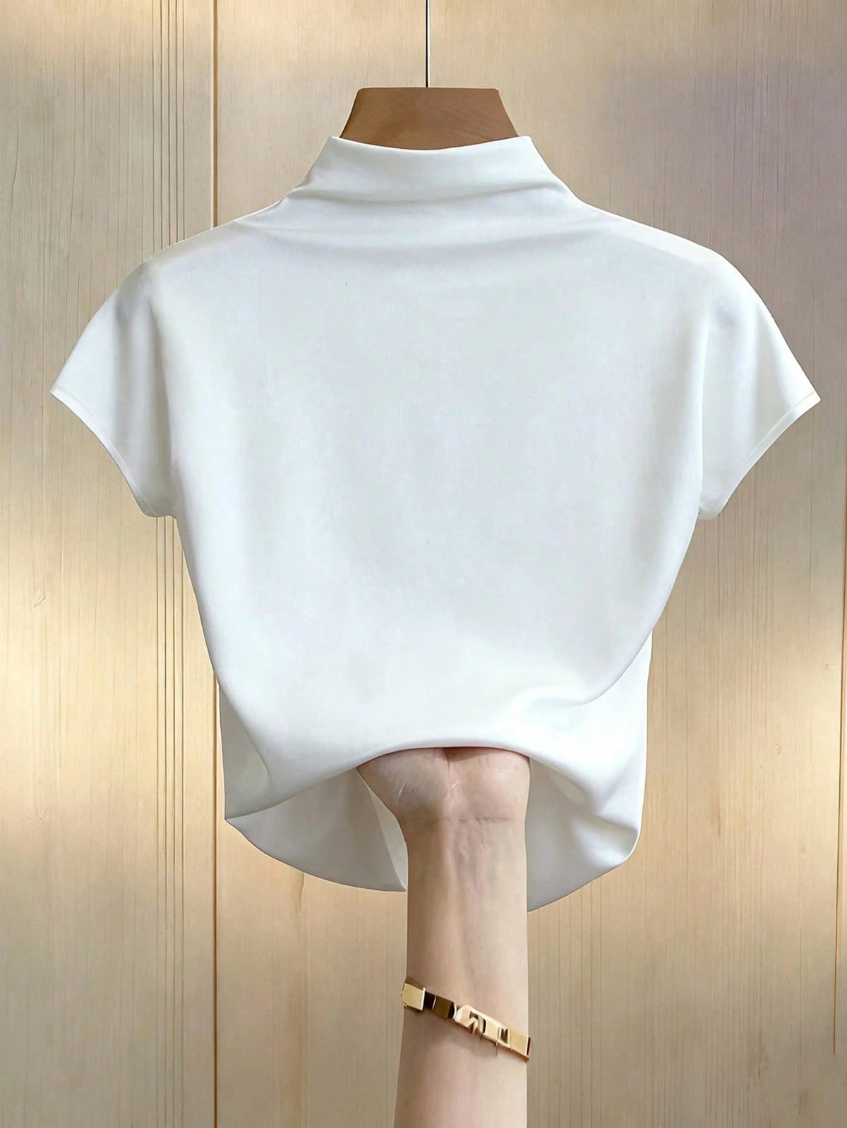 Franclia Casual Versatile Solid Color Pleated Fitted Short Sleeve White T-Shirt For Women