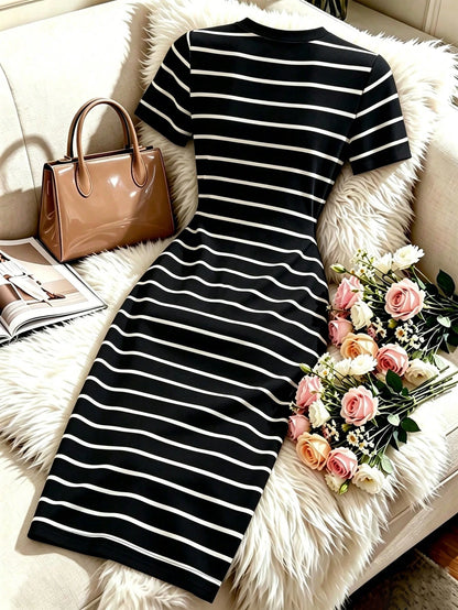 Franclia Women's New Black & White Striped Round Neck Short Sleeve Bodycon Waist-Cinched Slimming Mid-Length Knit Dress
