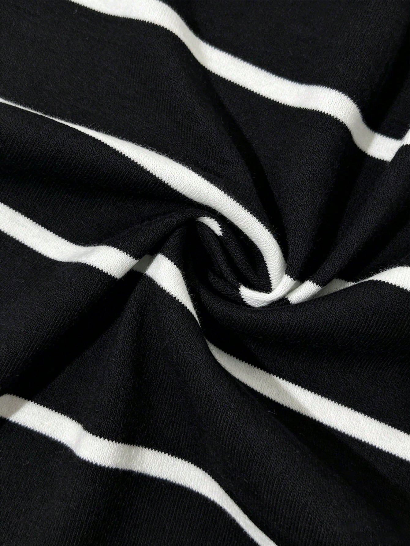 Franclia Women's New Black & White Striped Round Neck Short Sleeve Bodycon Waist-Cinched Slimming Mid-Length Knit Dress
