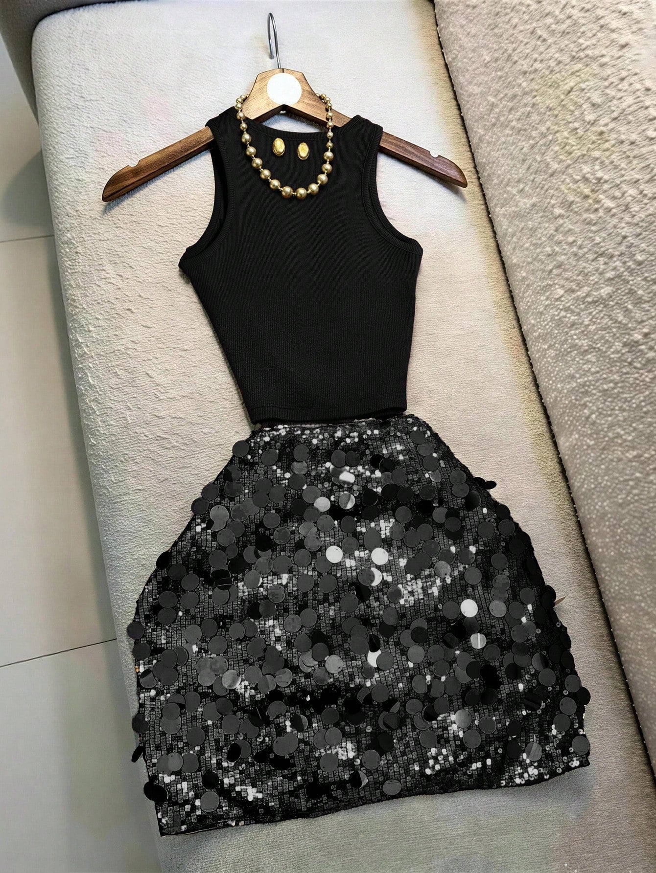 Franclia Women's Round Neck Sleeveless Sequin Sexy Elegant 2 Pieces Set, Summer