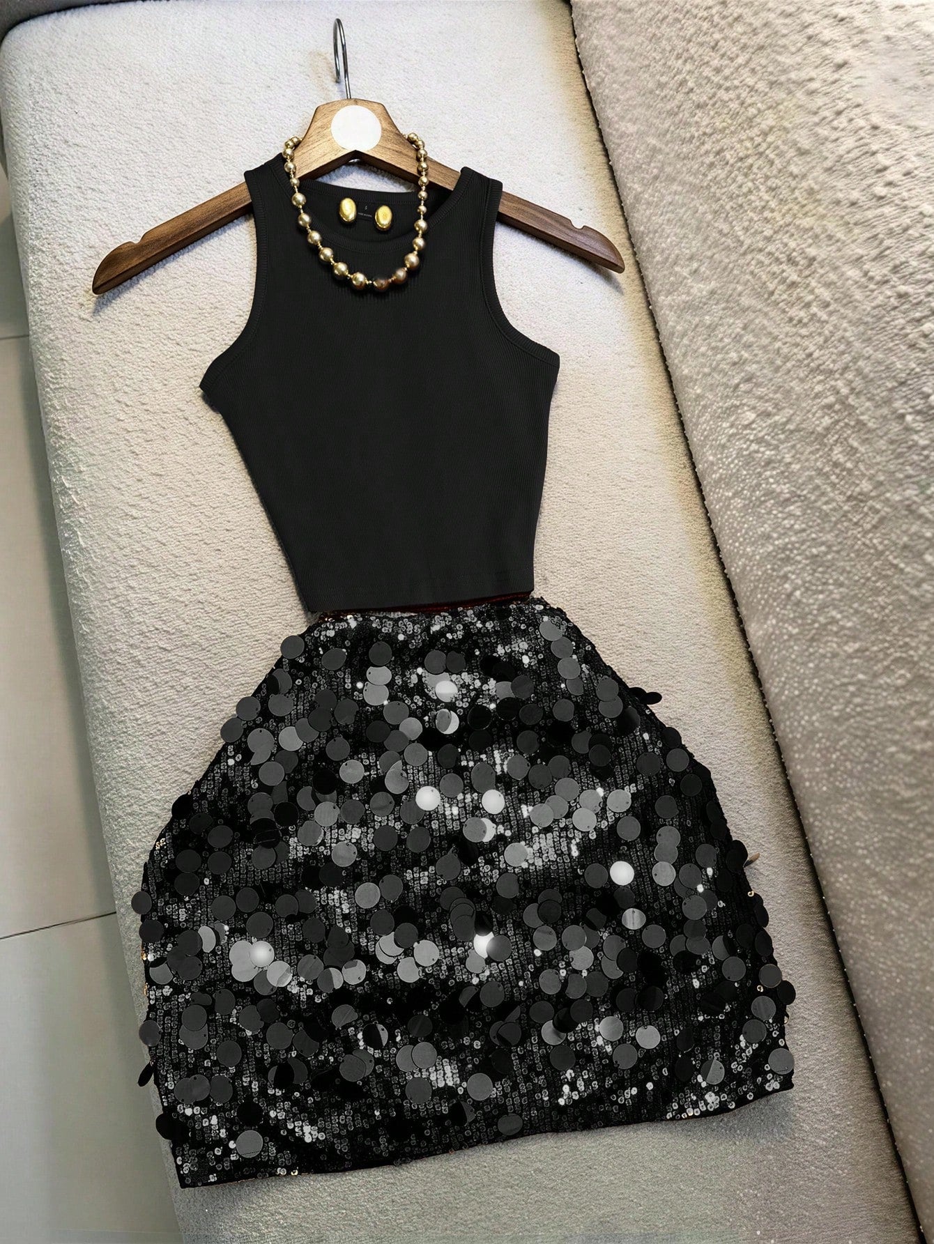 Franclia Women's Round Neck Sleeveless Sequin Sexy Elegant 2 Pieces Set, Summer