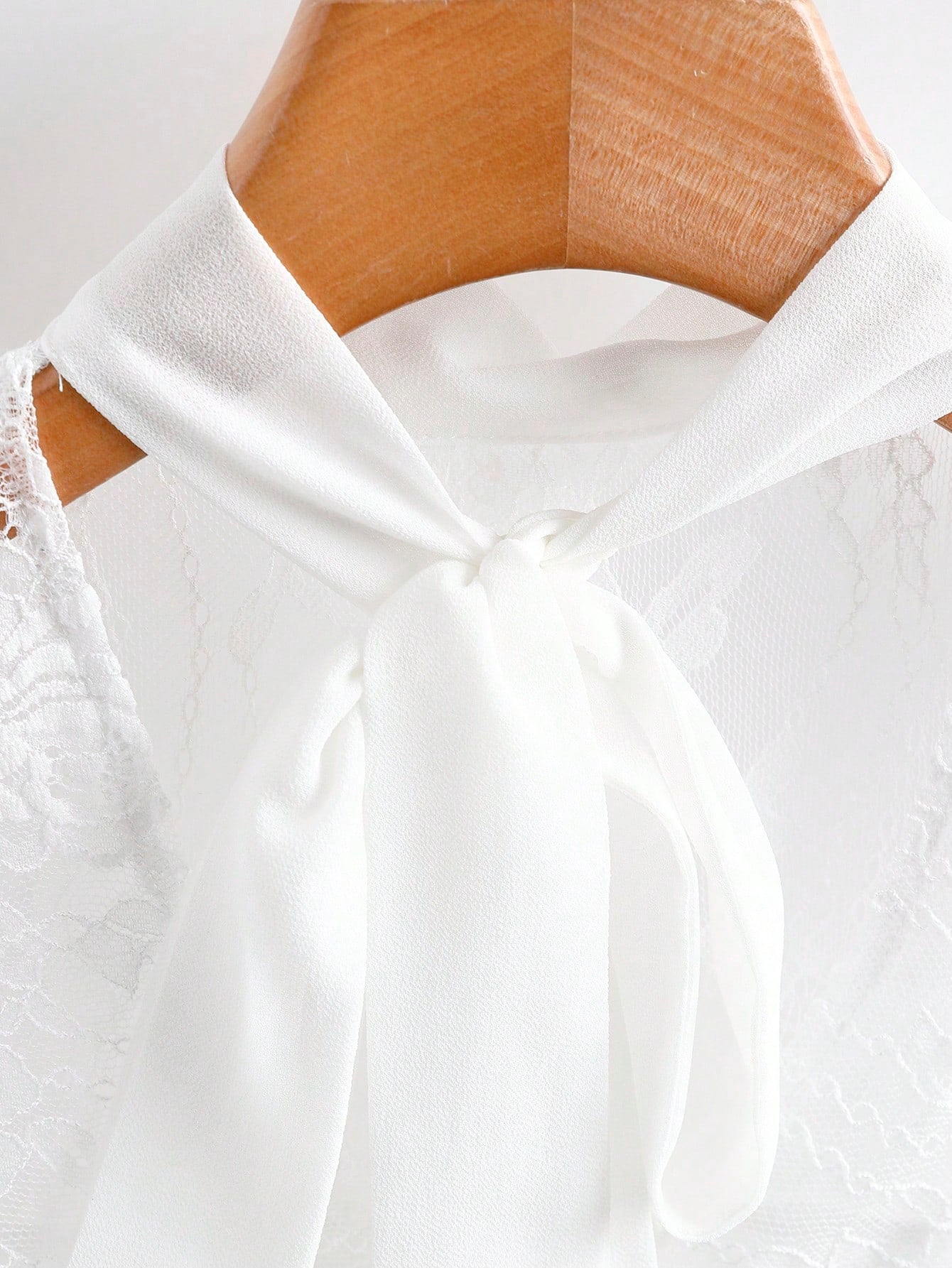 GlowEve Women's Elastic Lace Chiffon Bow Tie Sleeveless Waist Fitted Elegant Camisole Top, Suitable For Commuting, Summer