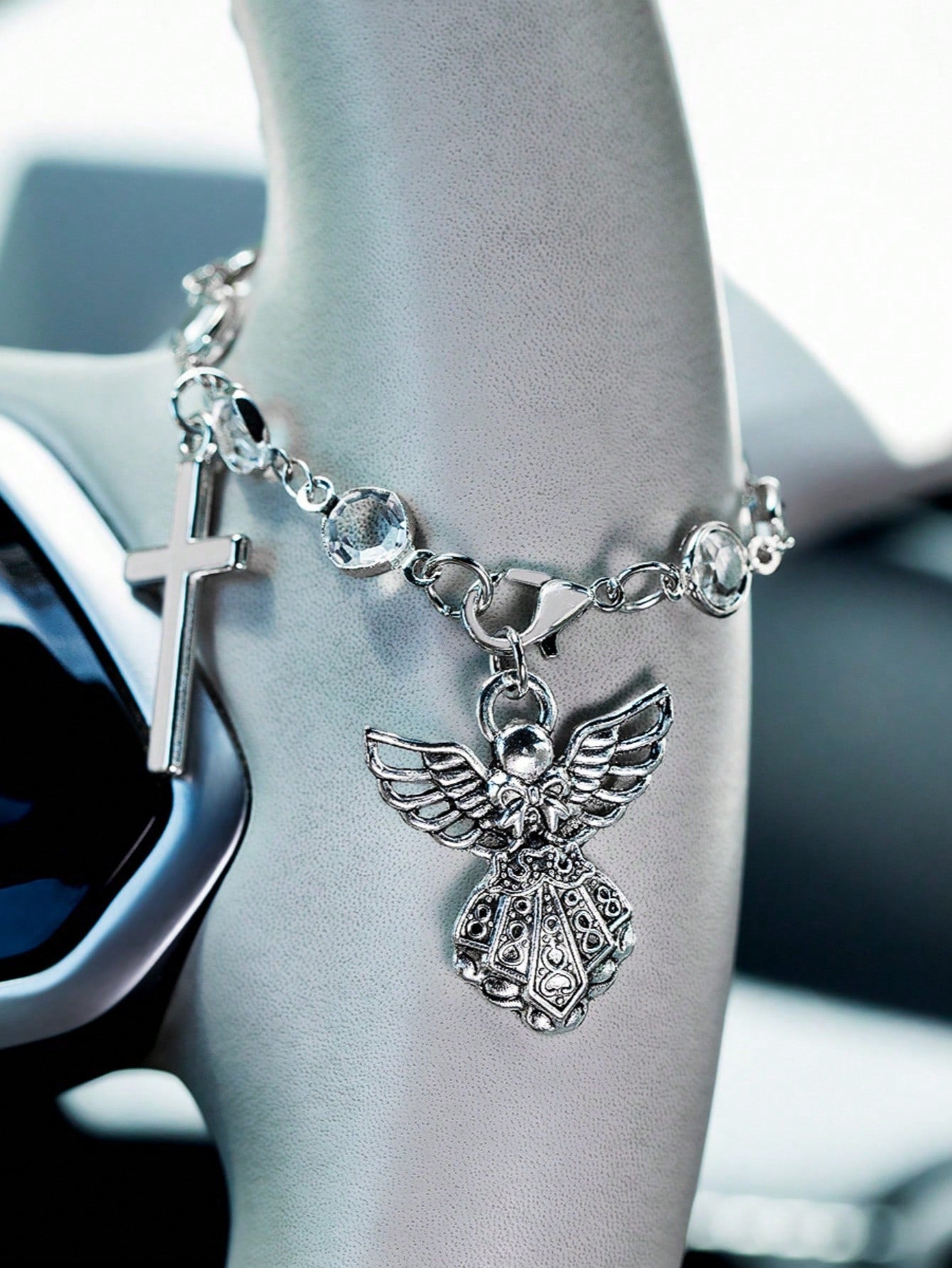 Guardian Angel Cross Pendant Car Interior Hanging Ornament, Charming Wings Steering Wheel Chain, Easter, Halloween, Christmas Gift