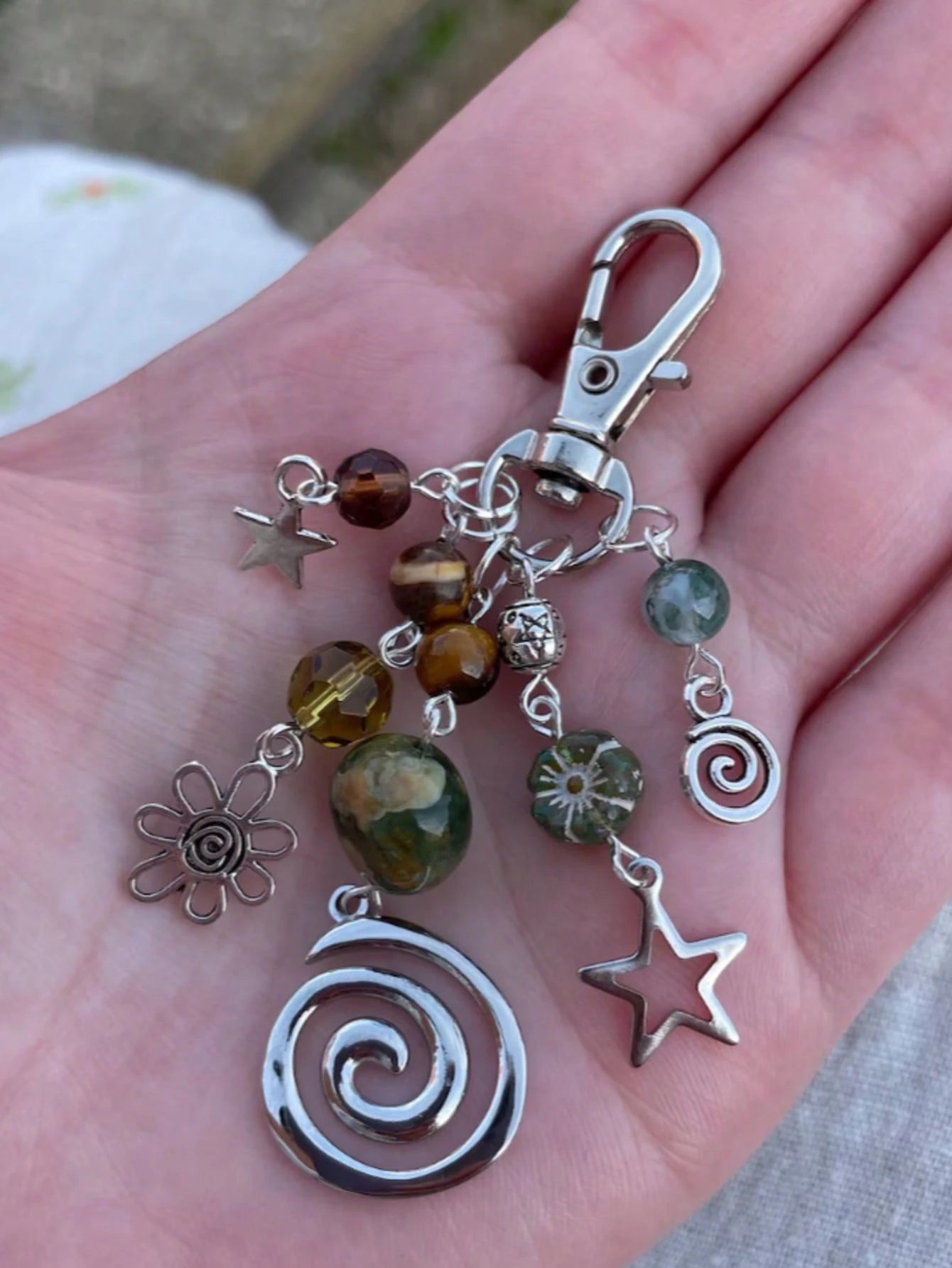 Handmade Semi-Precious Stone Keychain, Hippie Style Key Ring, Hippie Accessories Silver Swirl Bag Charm, Billiard Bag Charm, Butterfly Bag Charm, Bead Bag Charm, Silver Star Bag Charm, Hollow Flower B