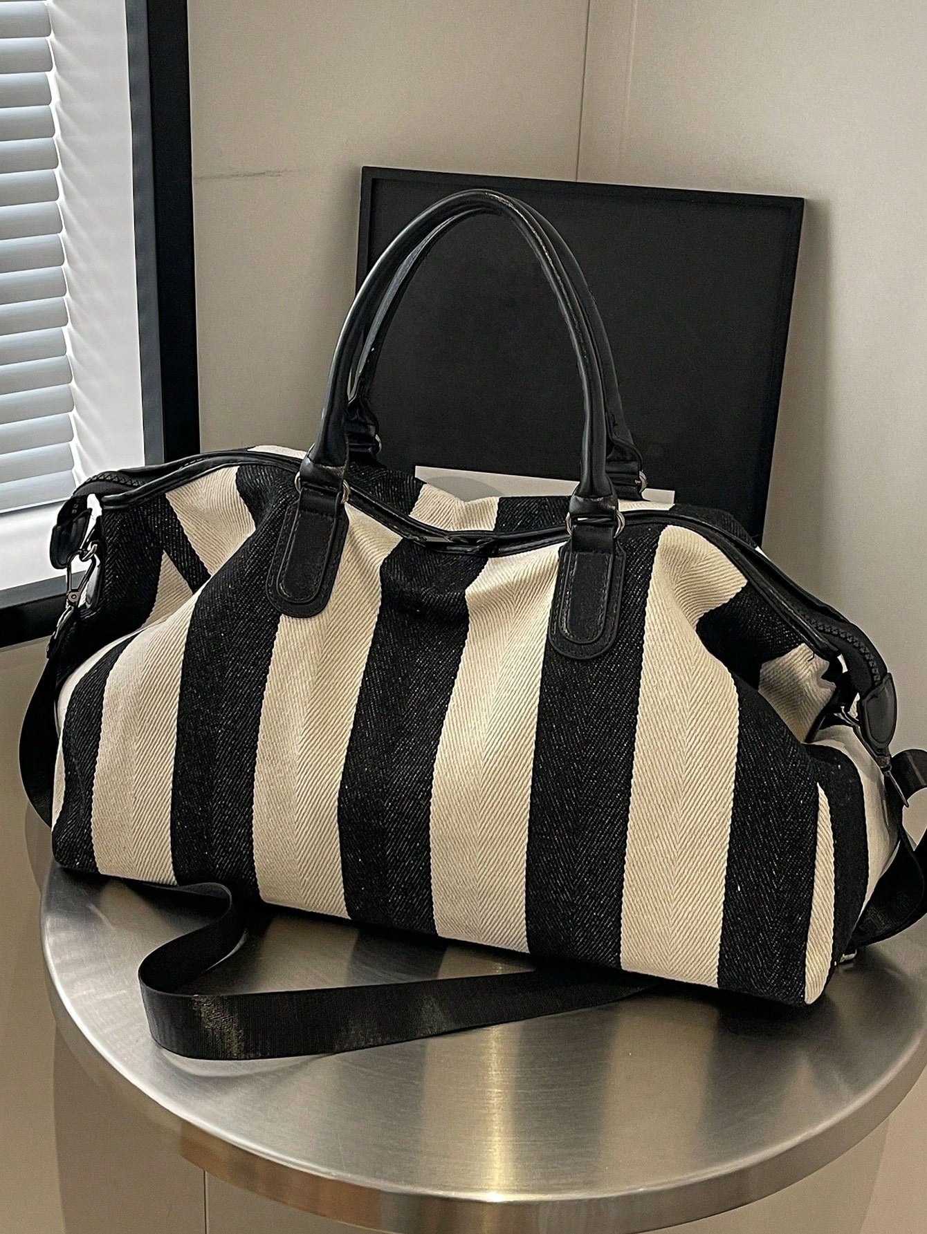 High End Travel Bag, Large Capacity Clothing Storage Bag, Portable Business Travel Boarding Luggage Bag, Stylish Contrasting Striped Design Bag