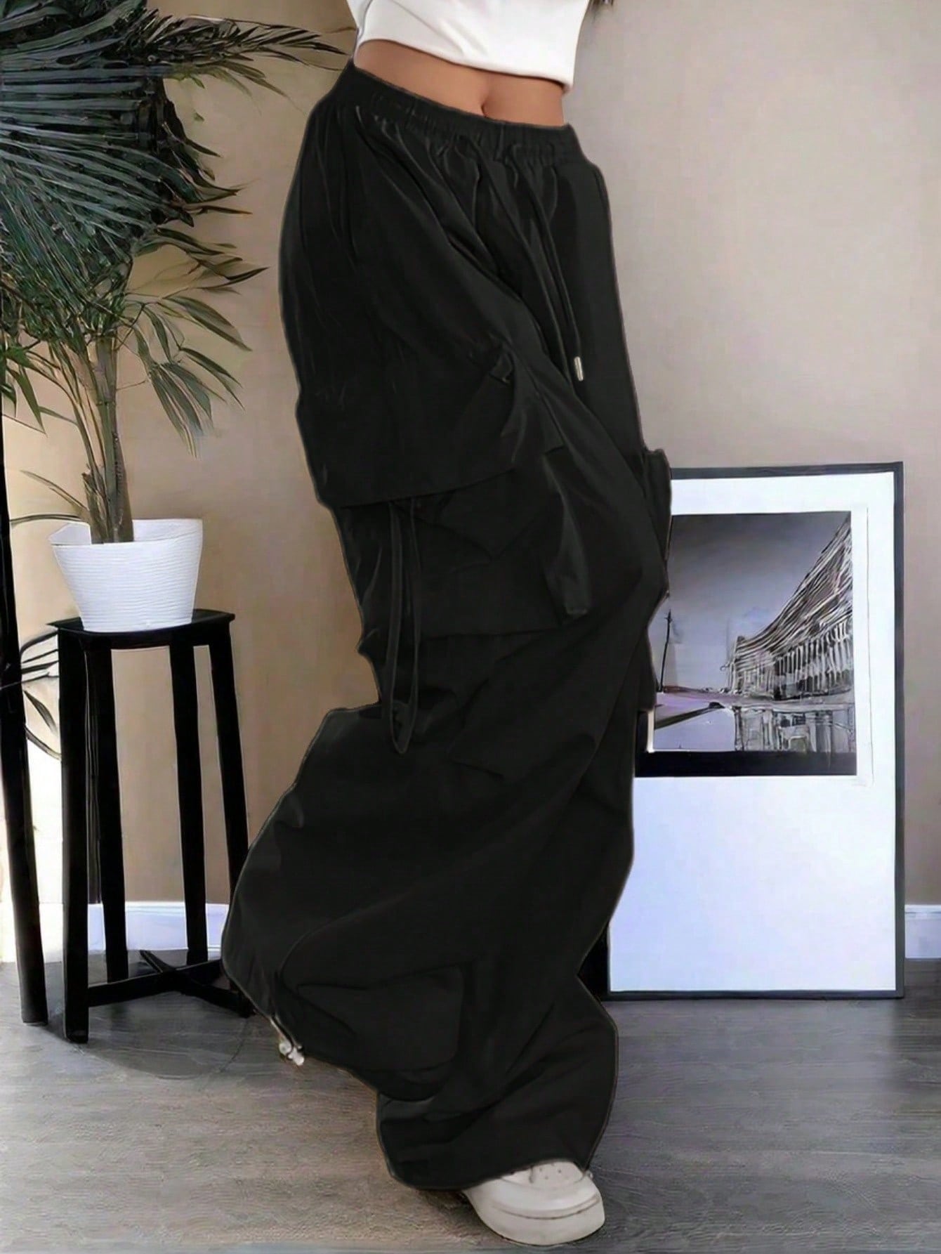 High Waist Flap Pocket Drawstring Waist Elastic Hem Pleated Casual Wide Leg Parachute Cargo Pants, Street Style Black Spring