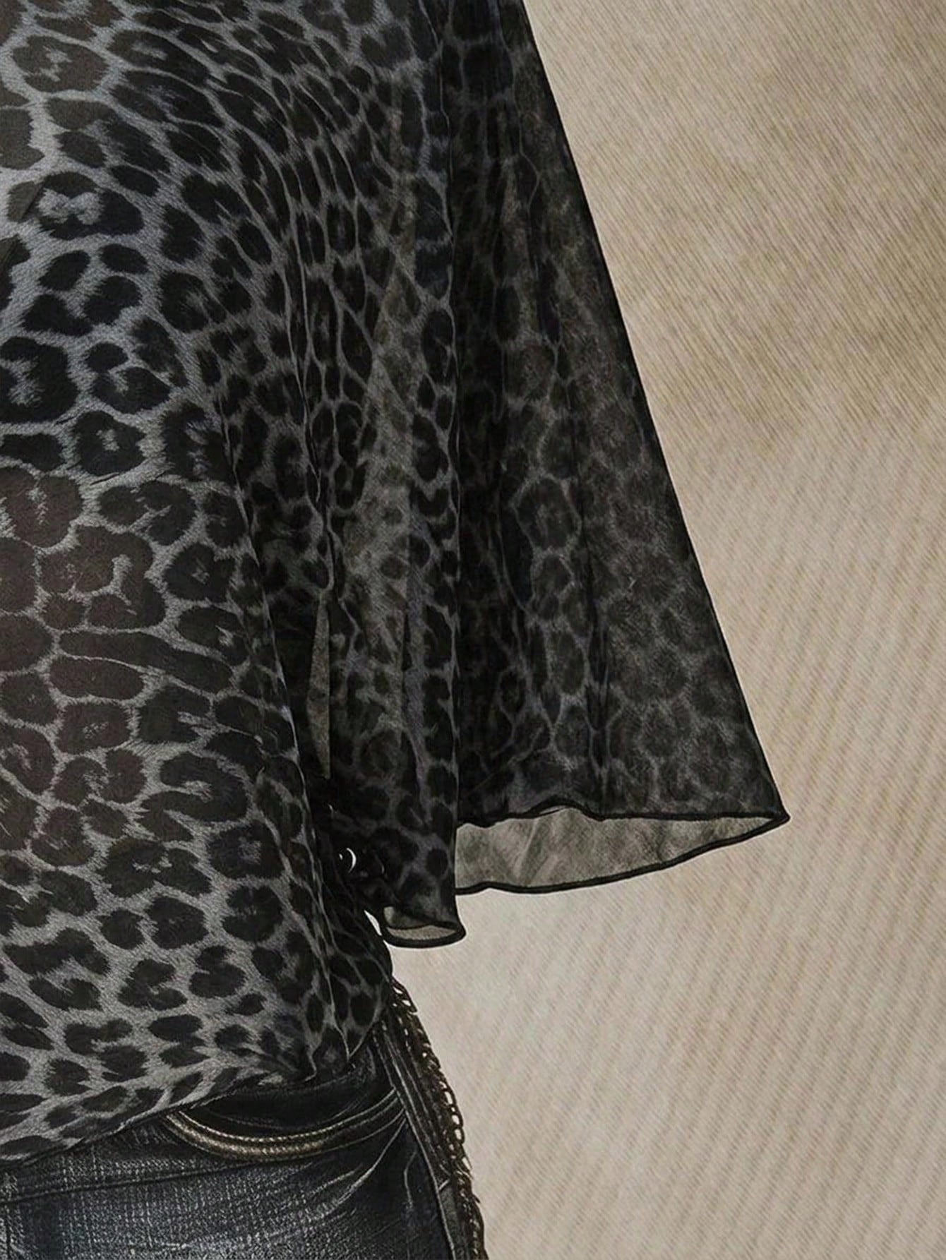 ICON Leopard Print Plus Size Women's Asymmetric Neck Batwing Sleeve Loose Top