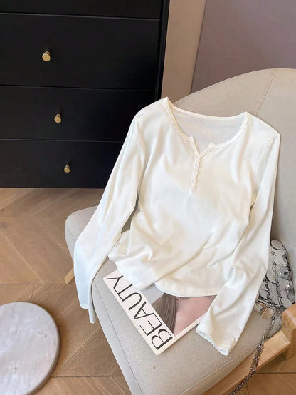 IslaSuriya Women's Solid Color Button Decor Casual Scoop Neck Long Sleeve T-Shirt