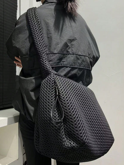 Ladies' Fashionable Nylon Messenger Bag, Large-Capacity Pure-Color Crossbody Bag, Fixed Shoulder Strap, Polyester Lining, Thickened Casual Handbag