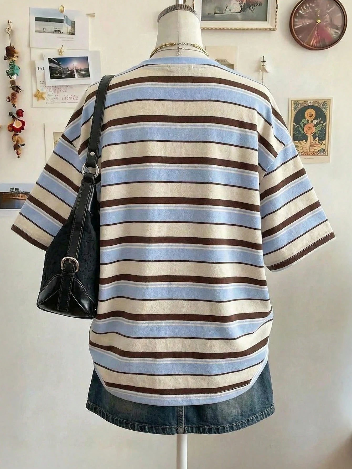 Lalippa Striped Digital Print Casual Oversized Mid-Length Round Neck Drop Shoulder Women T-Shirt, Gift For Friends