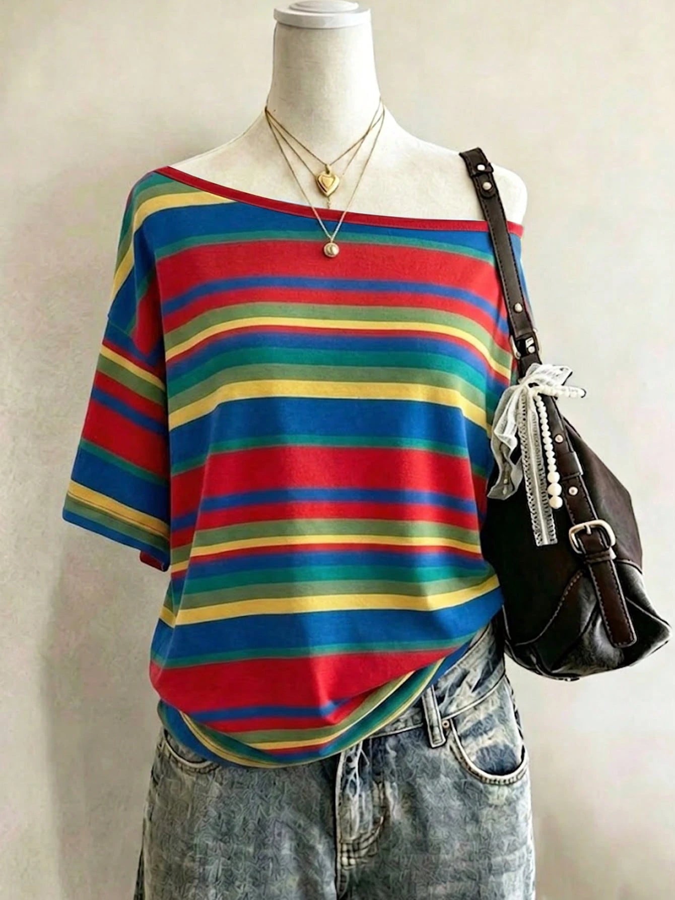 Lalippa Striped Digital Print Fashion Minimalist Women's Round Neck T-Shirt, Gift For Friends