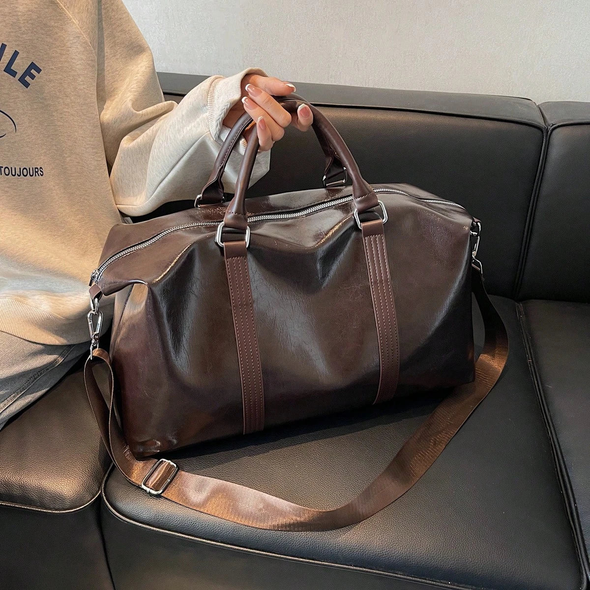Large Capacity Travel Duffel Bag, Unisex Garment Handbag Luggage Tote Shoulder Bag For Sports Gym Fitness Bag For School School Accessories School Stuff