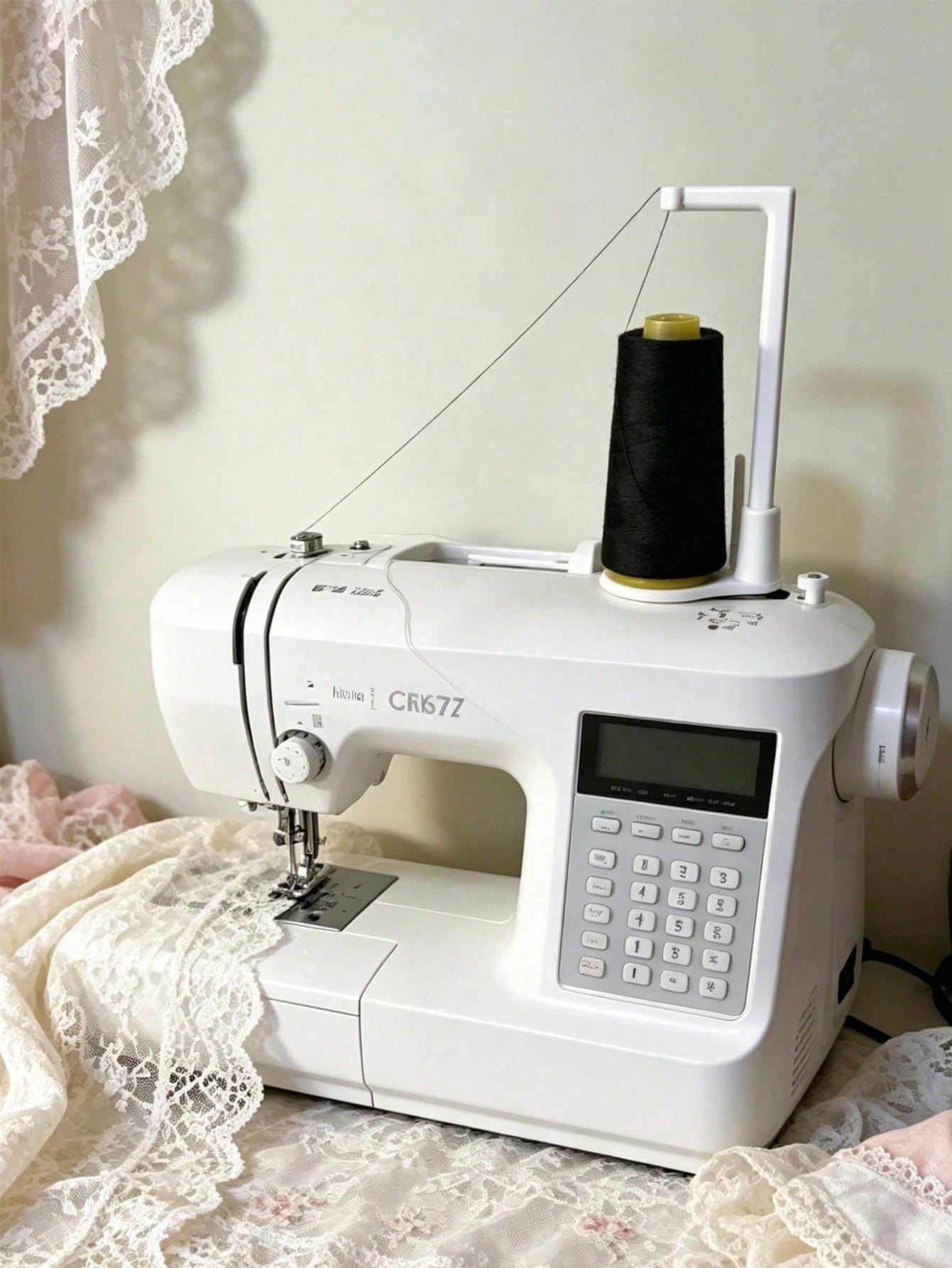 Large Vertical Spool Holder For Home Sewing Machines And Sewing Machines, Anti-Tangle Guide, Professional Handmade Sewing Studio Accessory