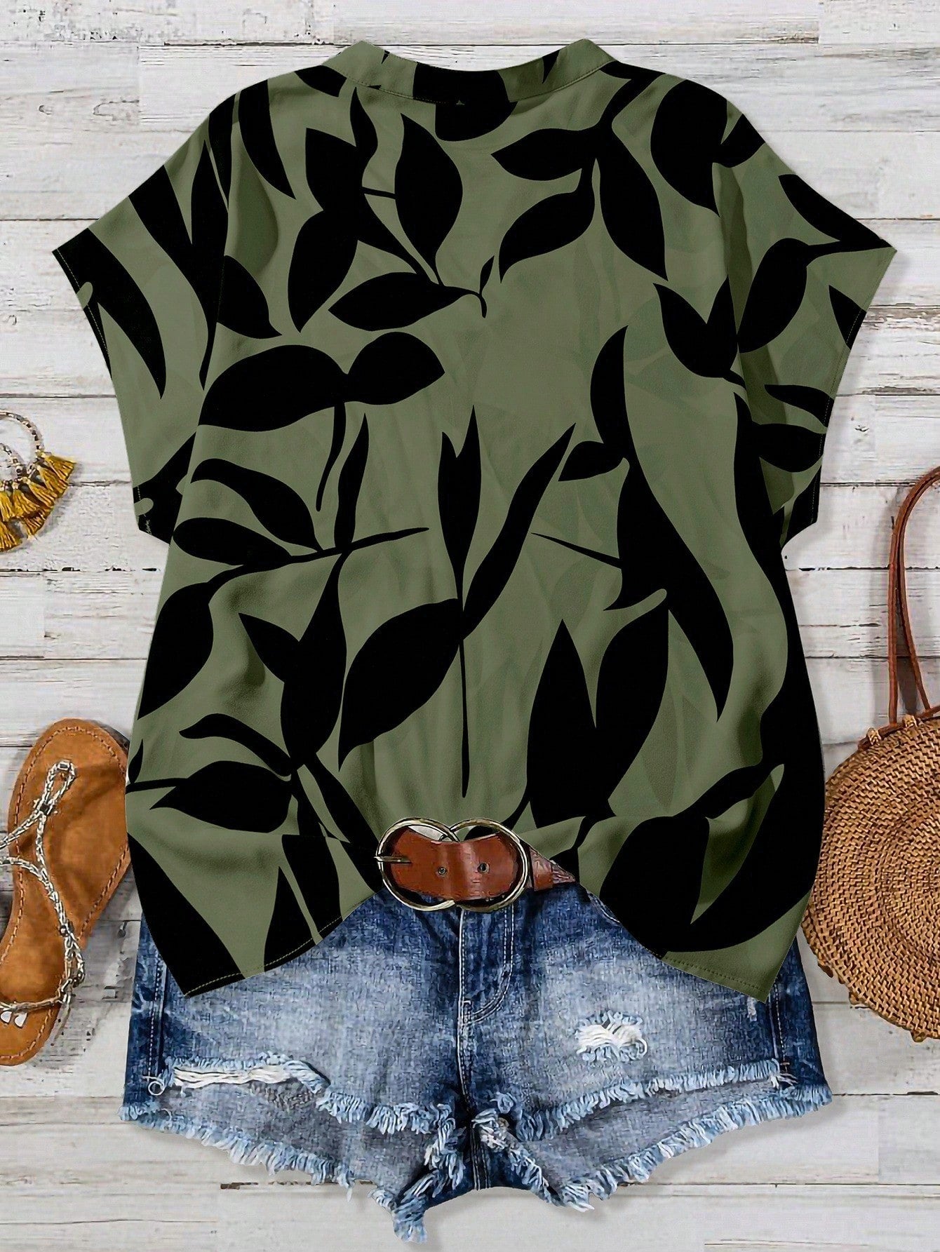 Linhara Plus Size Contrast Color Leaf Print Notched Neck Short Sleeve Shirt