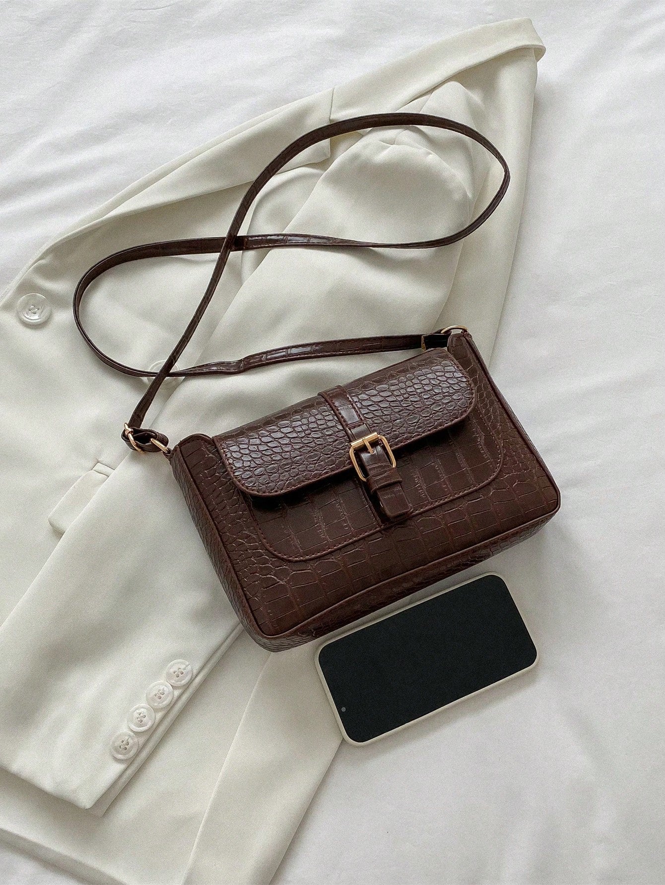 Livesso Women's Fashion Casual Versatile Solid Color PU Leather Belt Decor Crossbody Bag