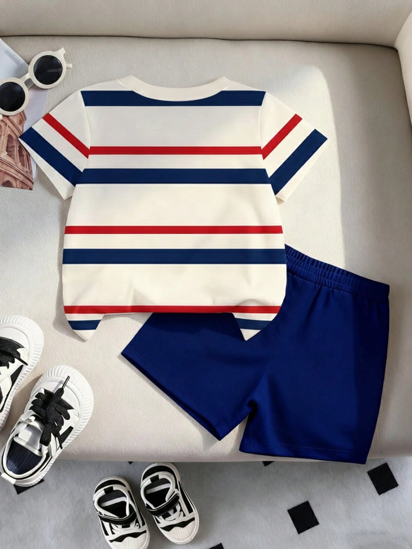LOONEY TUNES X GraphicGems Baby Boy Blue And White Colorblock Cartoon Print T-Shirt And Shorts Loose Casual 2-Piece Set