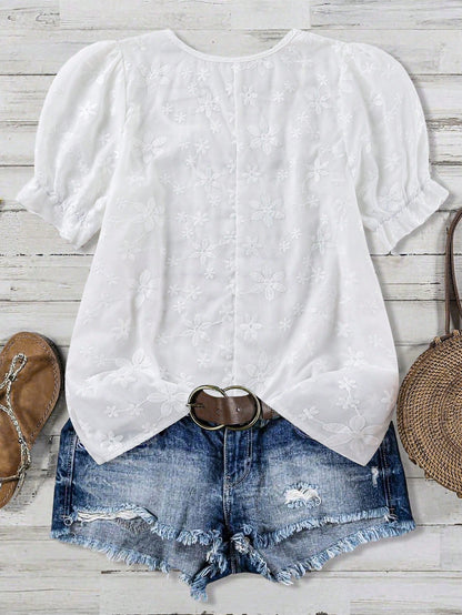 LUNE Plus Size Women Floral Embroidery Pattern Casual Versatile Daily Wear Shirt