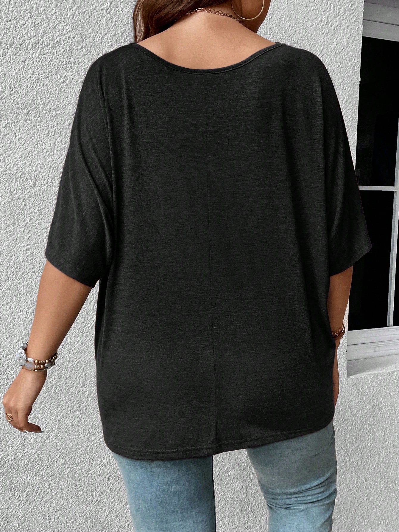LUNE Plus Solid Batwing Sleeve Pocket Patched Tee
