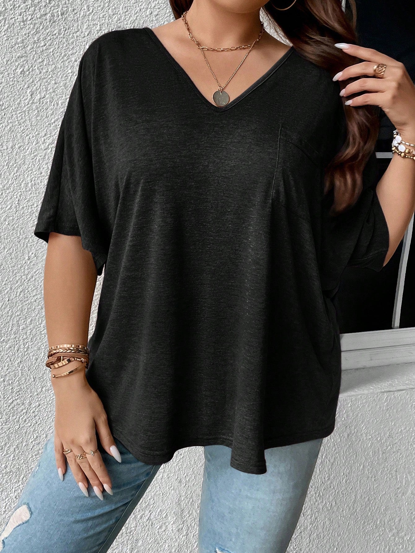 LUNE Plus Solid Batwing Sleeve Pocket Patched Tee