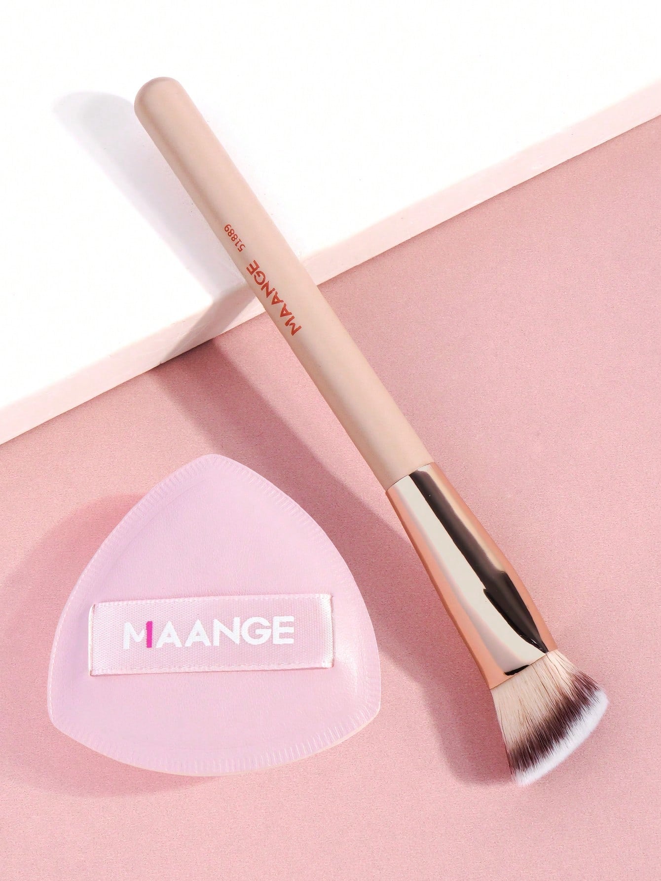 MAANGE 1pc/2pcs/4pcs/5pcs Face Triangle Concealer Brush, Portable Blending Makeup Brush, Soft Skin-Friendly Fiber, Women Travel Makeup Brush, Foundation Brush, Concealer Brush, Blush Brush, Contour Br