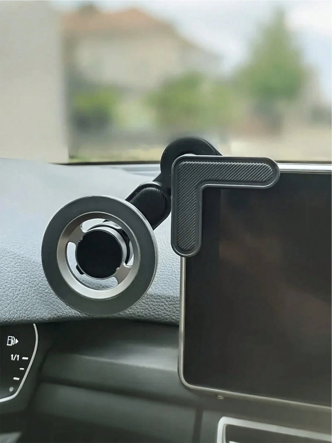 Magnetic Car Phone Holder – 360° Rotating Arm, Strong Magnetic Suction, Air Vent Clip Mount, Hands-Free Floating Screen Car Phone Holder, Compatible With Smartphones