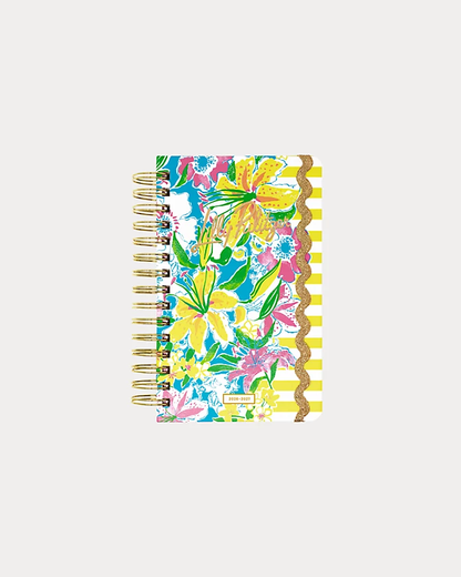 Medium 17 Month Agenda, Lovely Lily