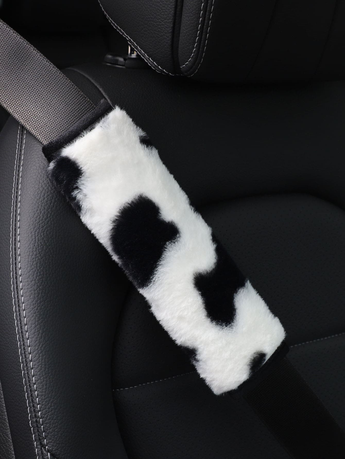 MEIKAXIU 1pc Cow Plush Car Seat Belt Cover Shoulder Pad Decoration,Car Accessories