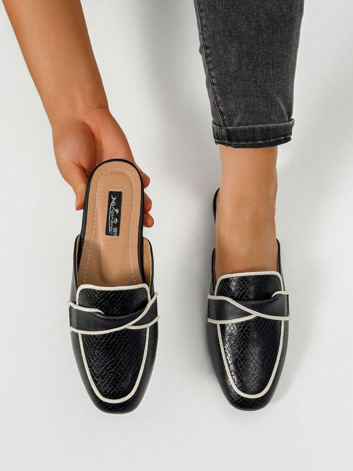 Mengshangli Wide Fit Slip-On Slippers For Women, Fashion Mule Shoes, Casual Outdoor Wear