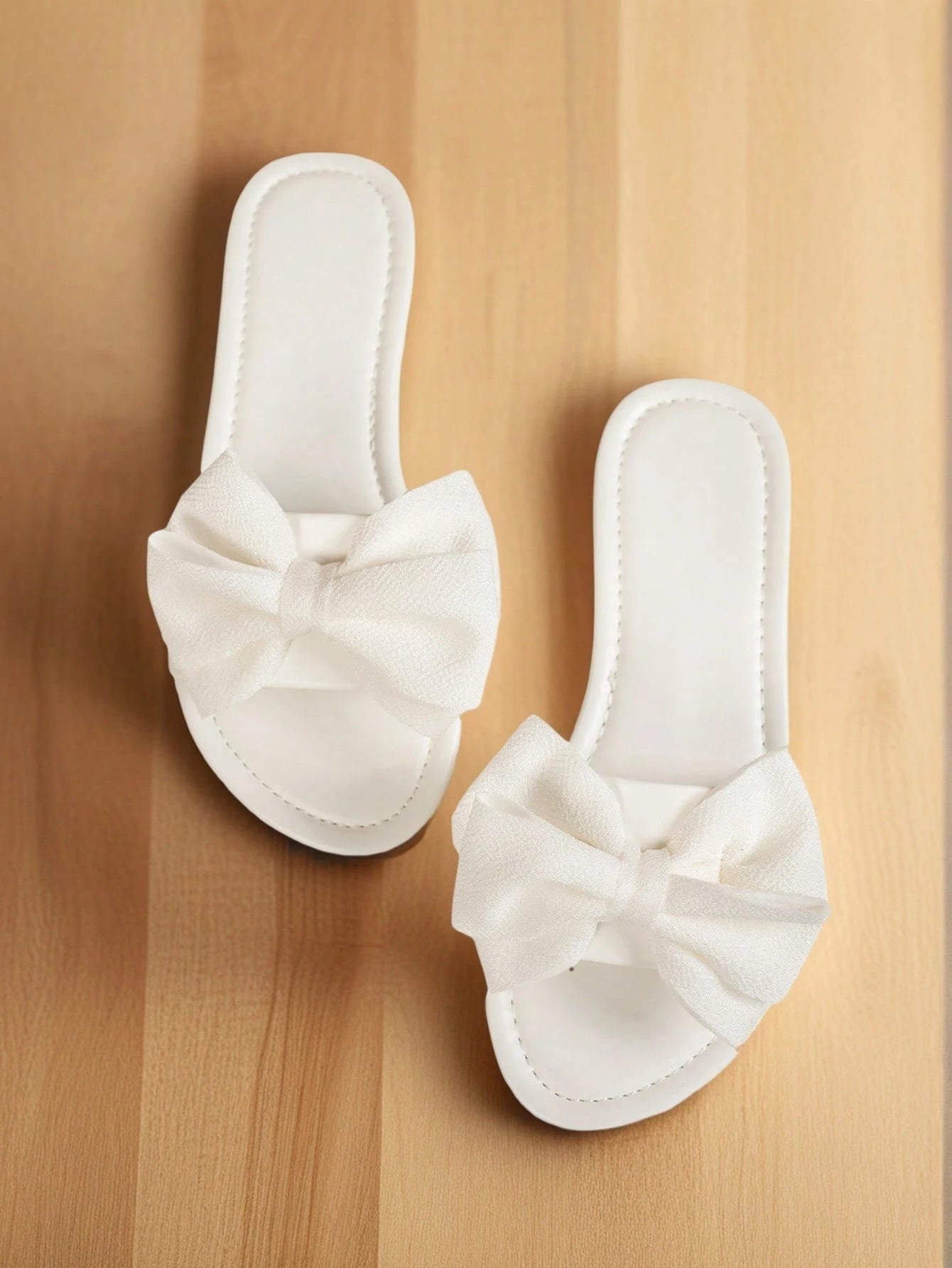 MICCOM Women's Flat Sandals Slippers New Bowknot Outdoor Soft Bottom Lightweight Breathable Flat Beach Slides, Stylish