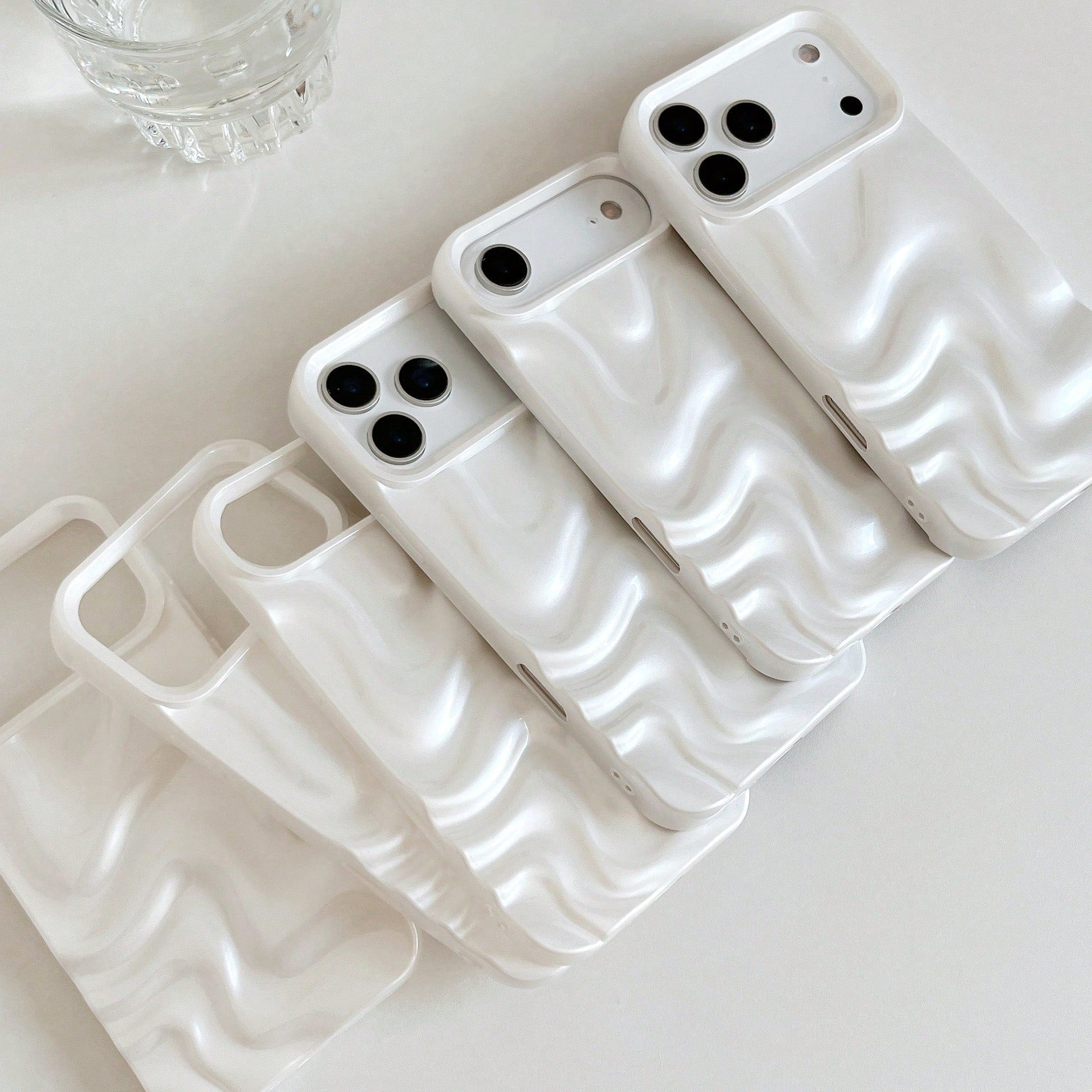 Minimalist 3D Water Wave Pattern Phone Case Compatible With Apple 17 Pro Max/17 Pro/17 Air/17/16 Pro Max/16/16 Pro/16 Plus/15/15 Pro Max/15 Plus/15 Pro/14 Pro Max/14 Pro/14/13 Pro Max/13/13 Pro/12/12
