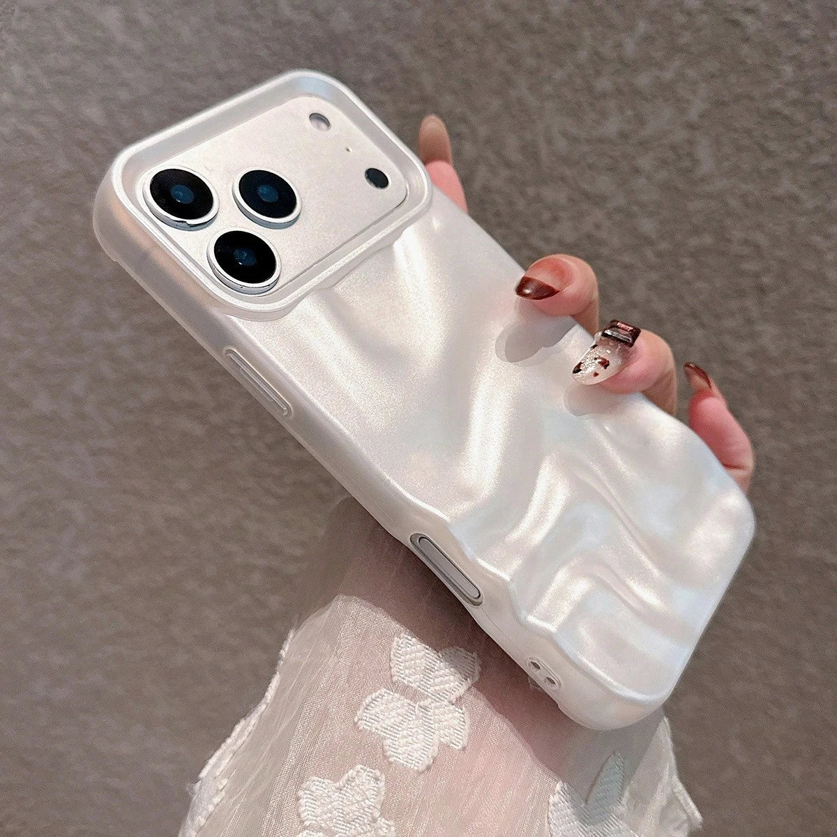 Minimalist 3D Water Wave Pattern Phone Case Compatible With Apple 17 Pro Max/17 Pro/17 Air/17/16 Pro Max/16/16 Pro/16 Plus/15/15 Pro Max/15 Plus/15 Pro/14 Pro Max/14 Pro/14/13 Pro Max/13/13 Pro/12/12