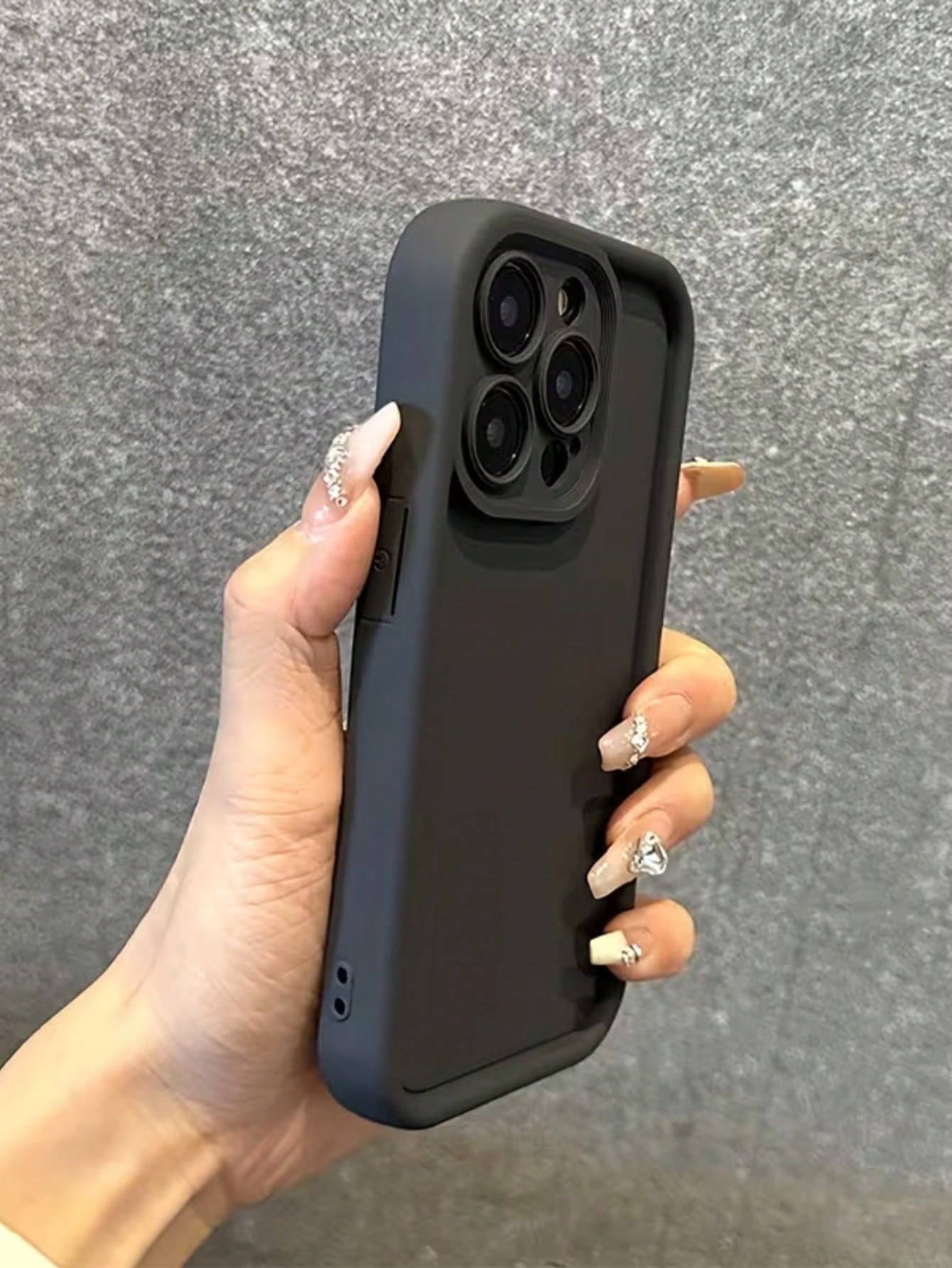 Minimalist Thick Shock-Absorbing Black Phone Case, Compatible With IPhone 17/17Pro/17promax/16 Pro Max/16/16 Pro/16 Plus/16E/15/15 Plus/15 Pro/15 Pro Max/11/12/13/14 Pro Max/XS/XR/11 Pro/11 Pro Max/12