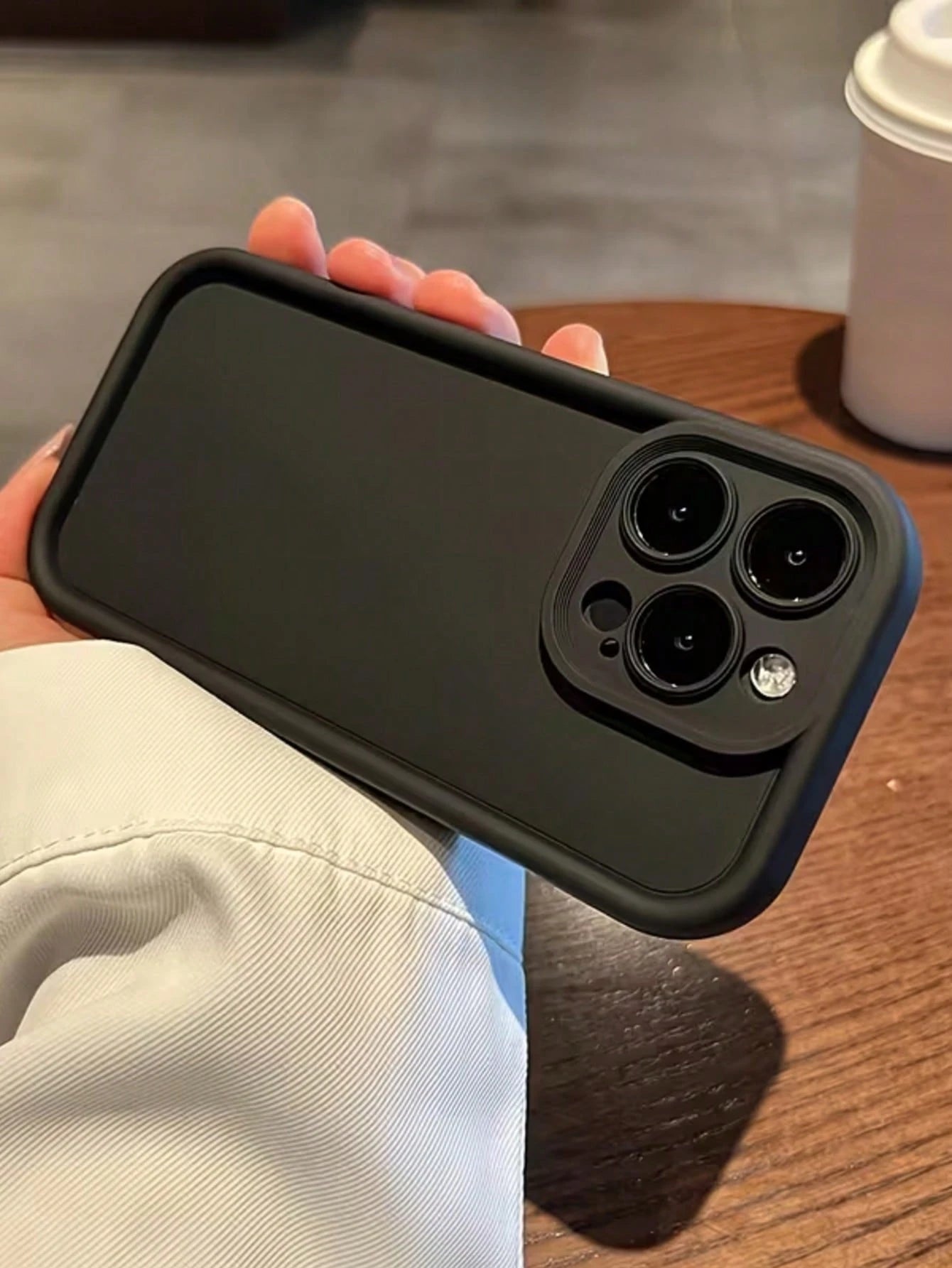 Minimalist Thick Shock-Absorbing Black Phone Case, Compatible With IPhone 17/17Pro/17promax/16 Pro Max/16/16 Pro/16 Plus/16E/15/15 Plus/15 Pro/15 Pro Max/11/12/13/14 Pro Max/XS/XR/11 Pro/11 Pro Max/12