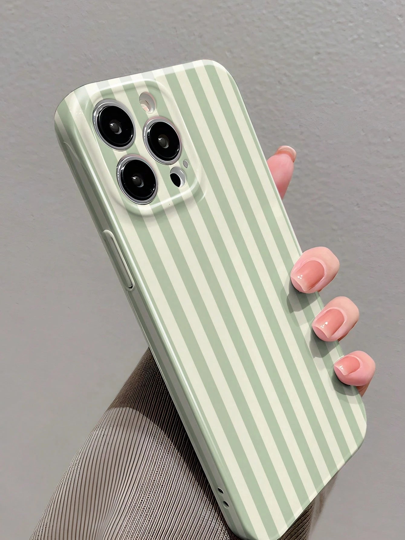 Minimalist White Pink Stripe Pattern Fashion Glossy Perforated Plastic Hard Phone Case 1pc Compatible With IPhone 11/12/13/14/15/16 Pro Max Waterproof Shockproof Anti-Fall Scratch Resistant Spring Bir