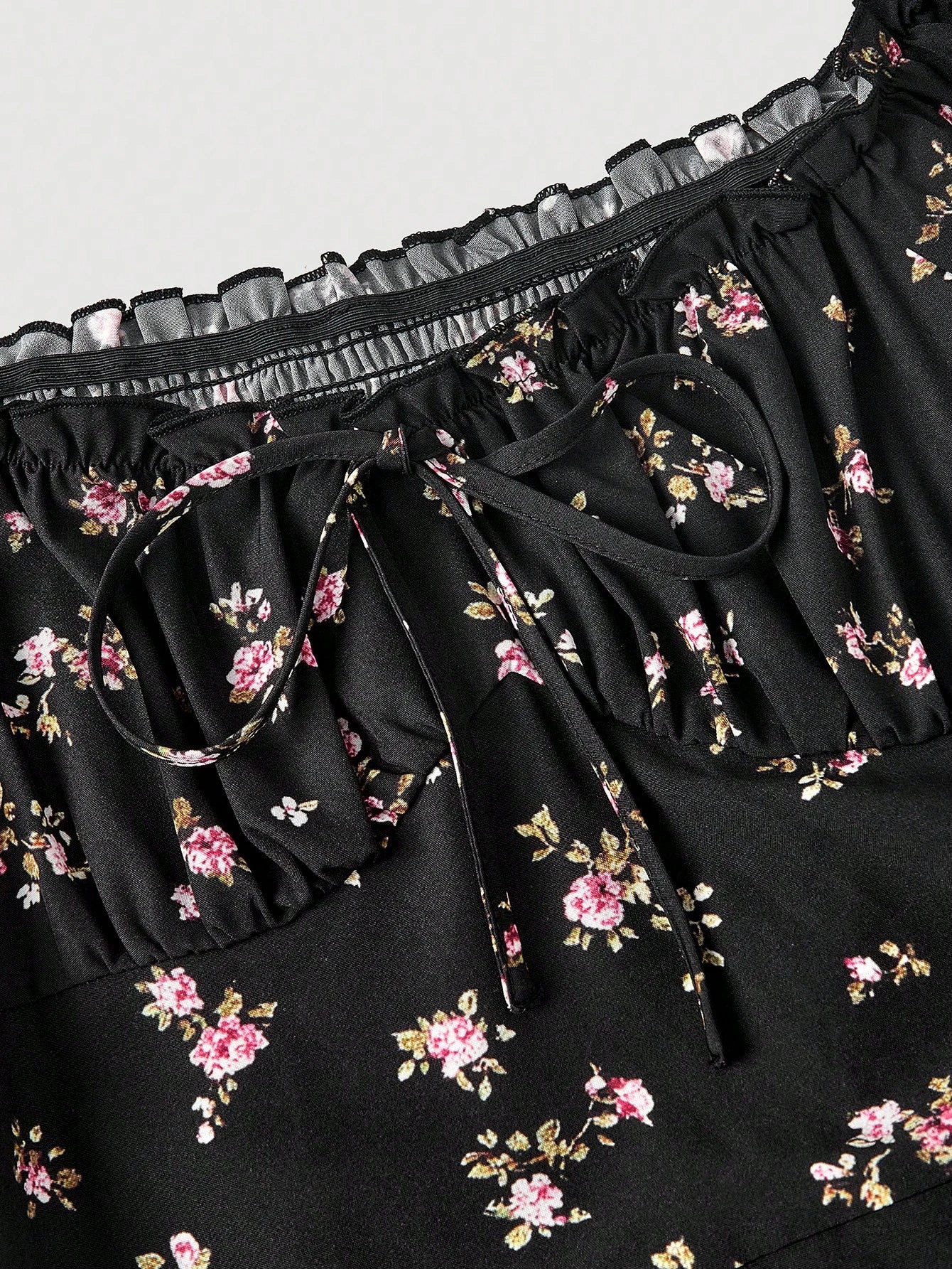 MOD Off-Shoulder Puff Sleeve Ruched Bust Slit Ditsy Floral Dress Picnic Vacation Black Floral Summer Cottagecore Romantic