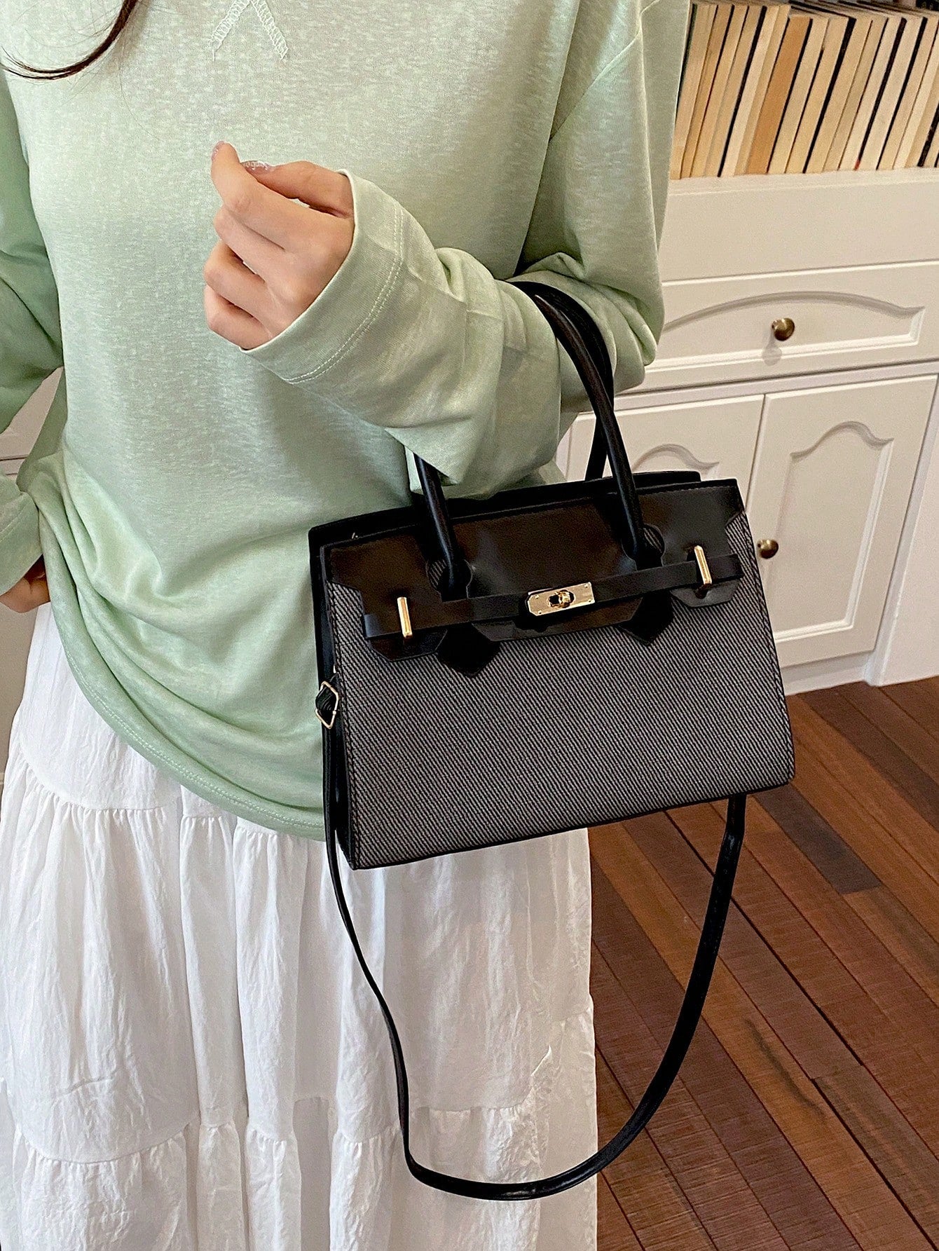 New Canvas Patchwork Contrast Color Handbag For Women, Metal Lock Small Square Bag, Premium Daily Commute Crossbody Bag