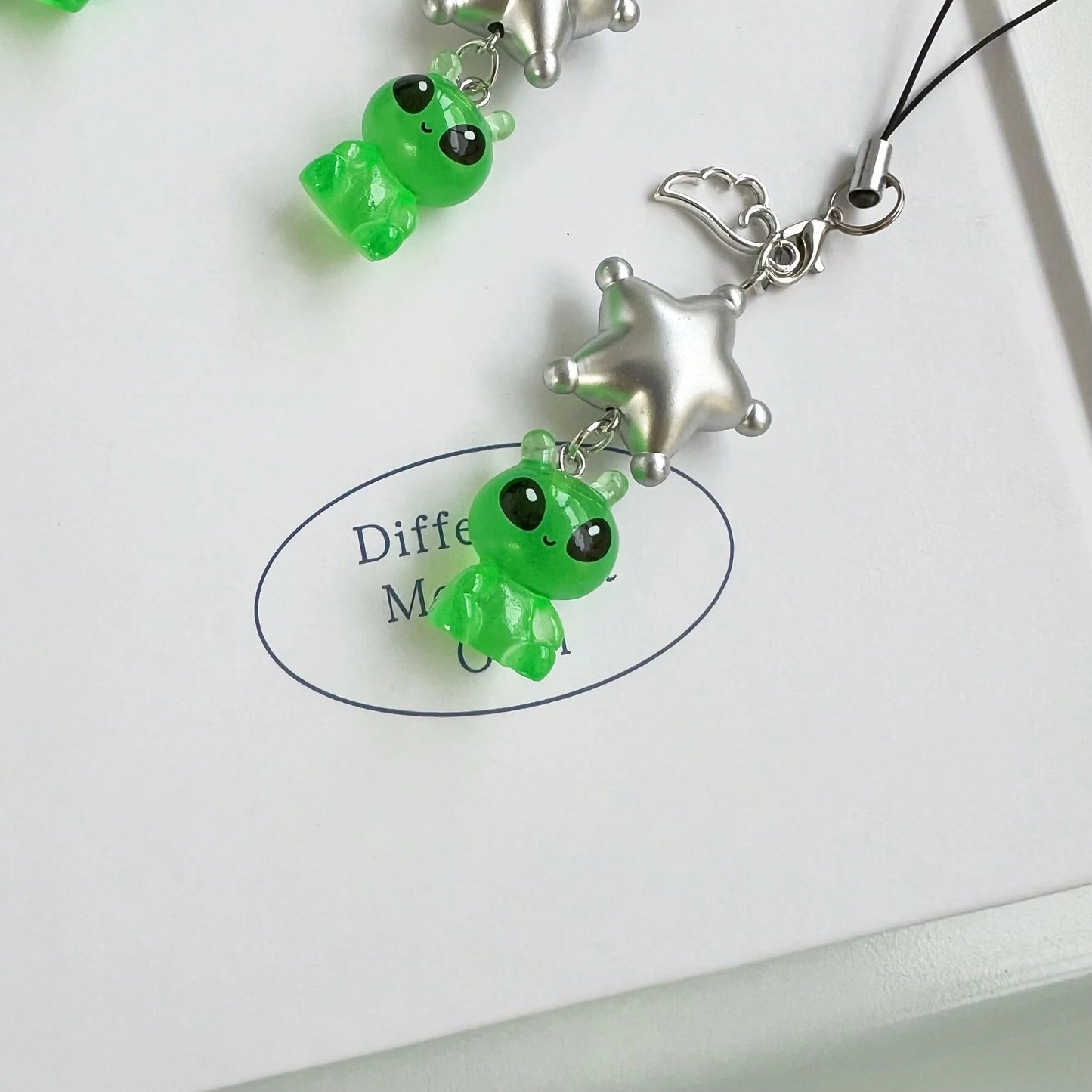 New Personalized Quirky Star Phone Lanyard Transparent Alien Phone Strap Keychain Bag Charm Gift Accessory Small Pendant