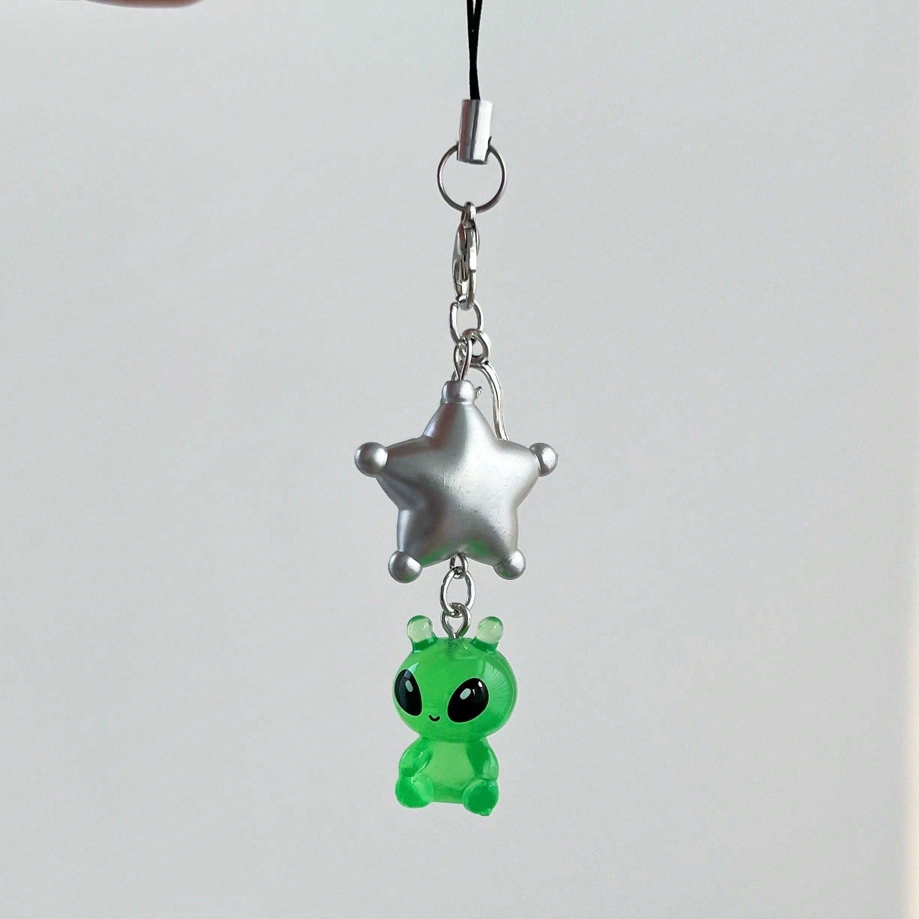 New Personalized Quirky Star Phone Lanyard Transparent Alien Phone Strap Keychain Bag Charm Gift Accessory Small Pendant